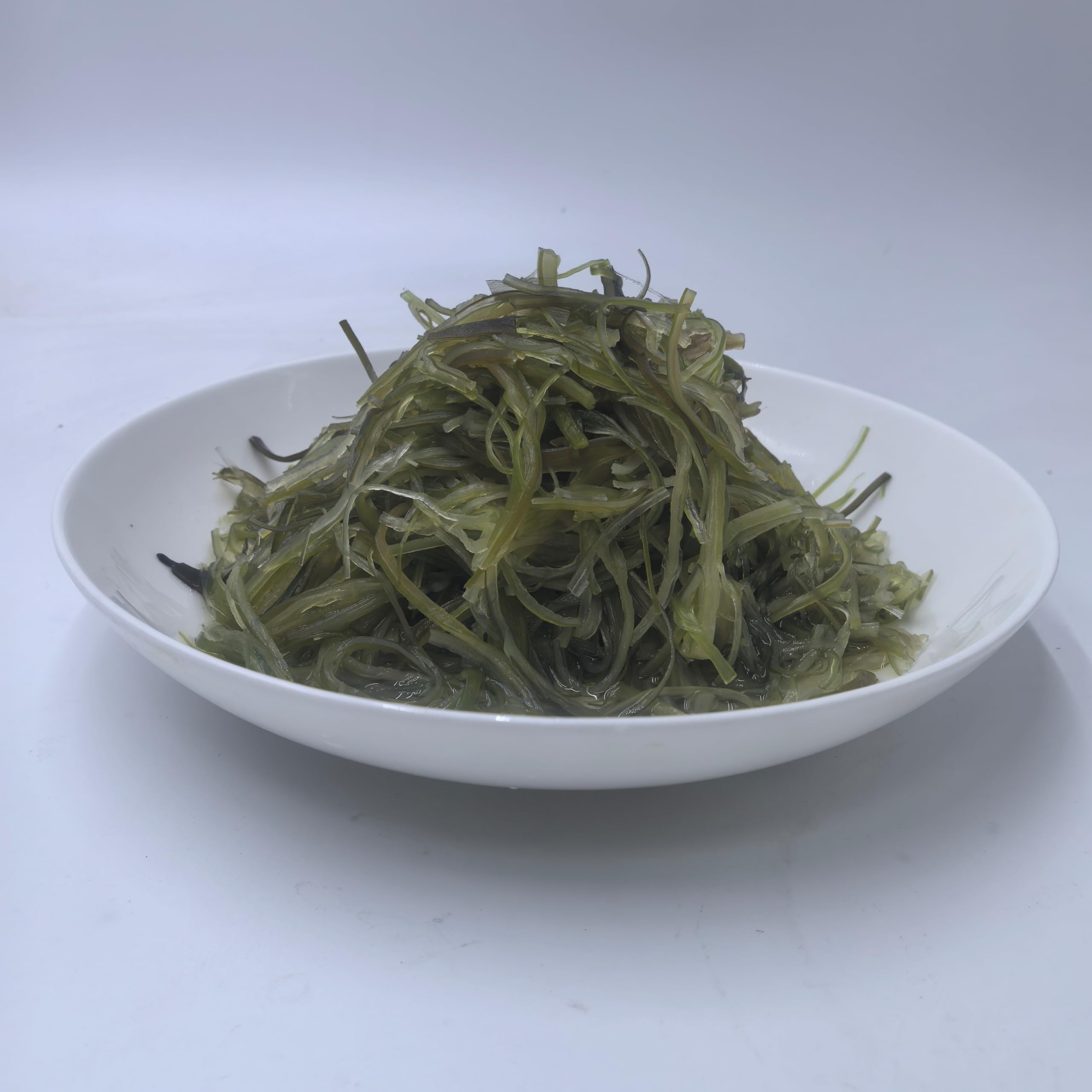 Wakame tige d'algues salade wakame bande wakame tiges de moutarde de mer coupées