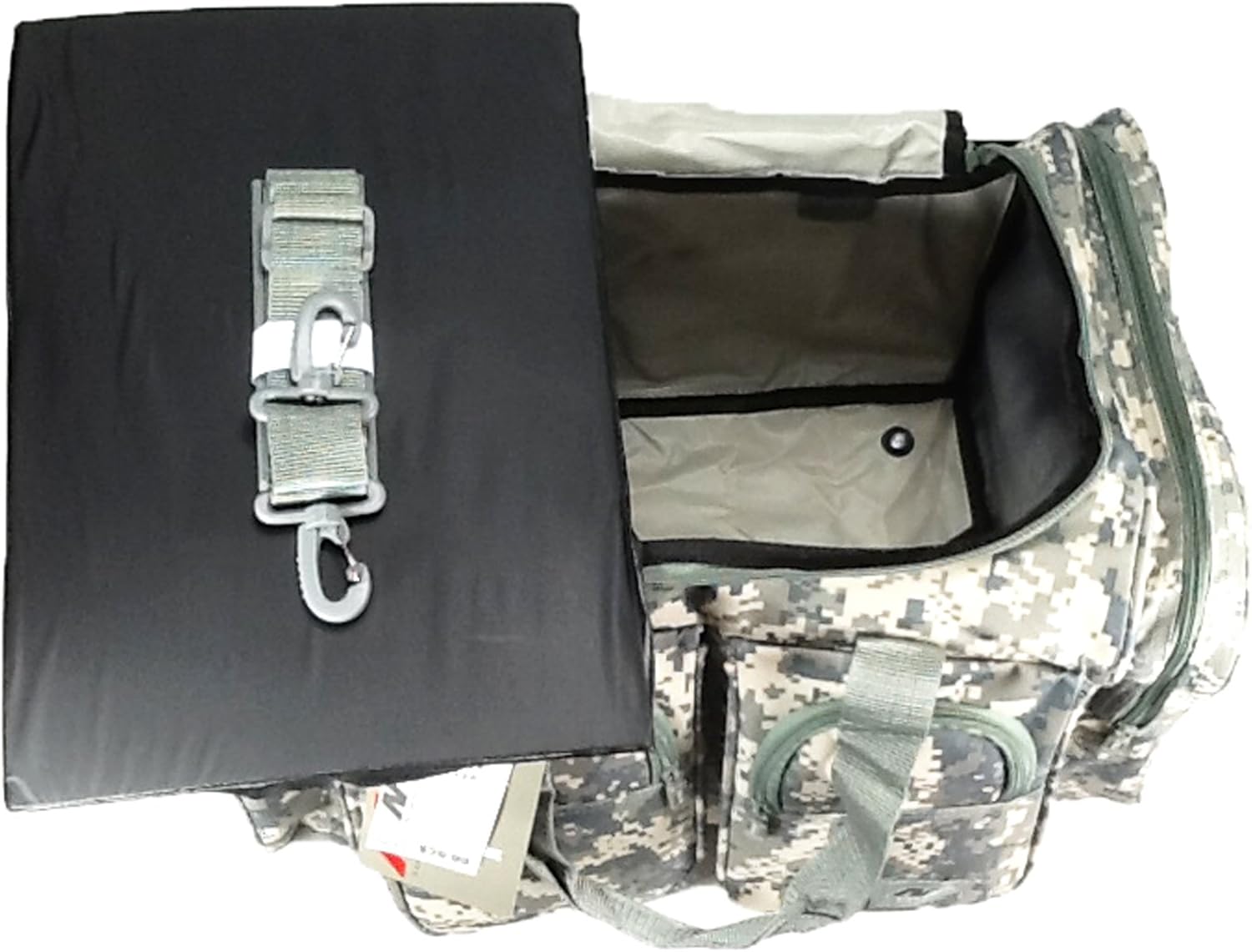 18 inch 2000 cu in Duffel Bag TT118 DM Digital Camouflage