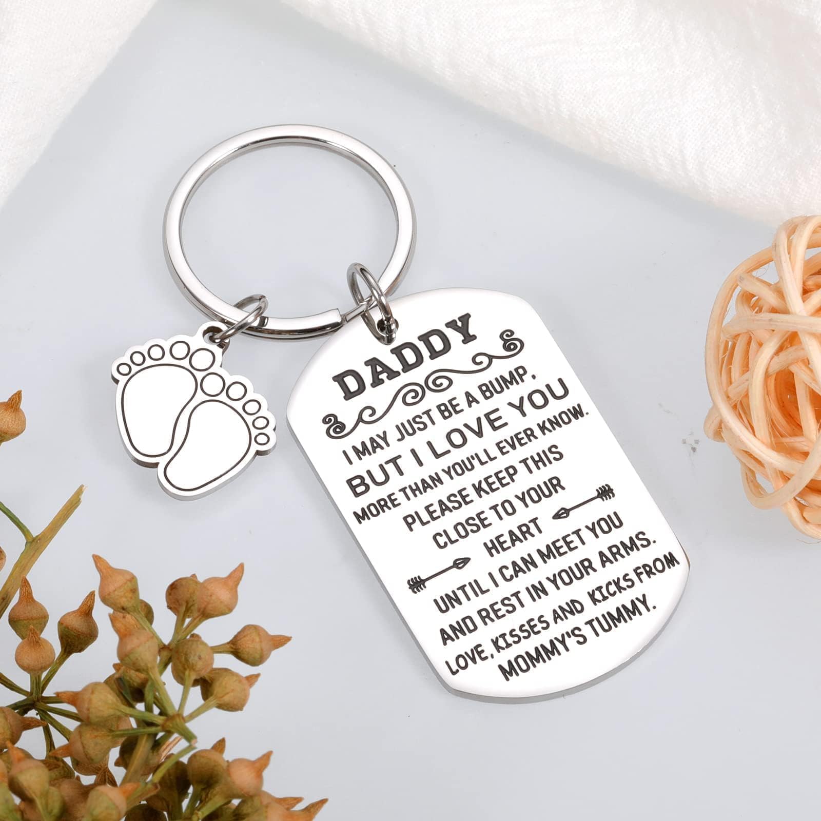 Dad to Be Gifts for 1st Time Dad, New Dad Gifts from Baby, Cute Keychain Valentines Day Gifts for New Dad, First Time Dad Gifts, Baby Shower Announcement Gifts, Pregnancy Gifts for Expecting Dad