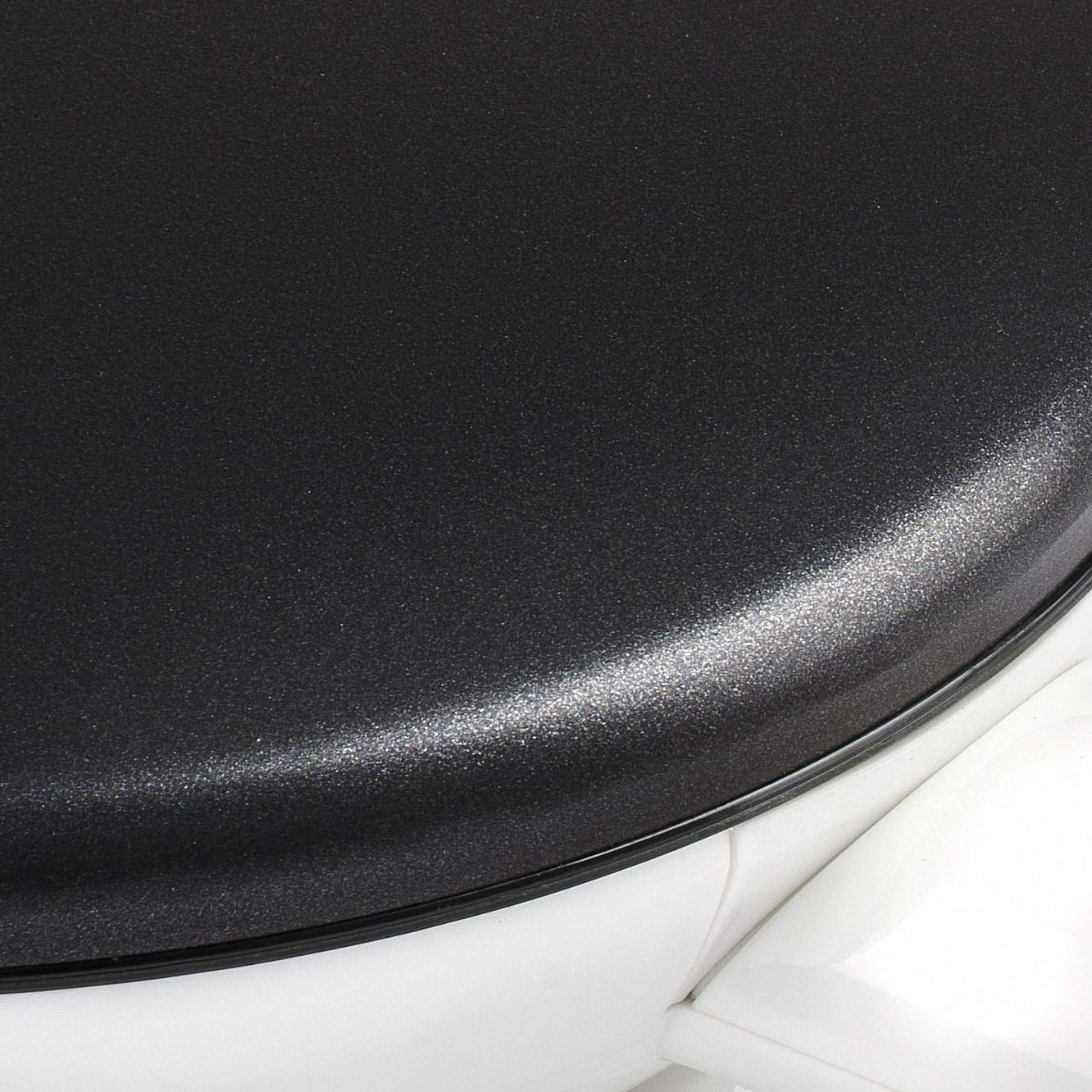 Girmi TS36 Crepiera, 800 W, Rivestimento Antiaderente, Piastra 20 cm, Maniglia antiscottatura, Base a rotazione 360 gradi, Bianco