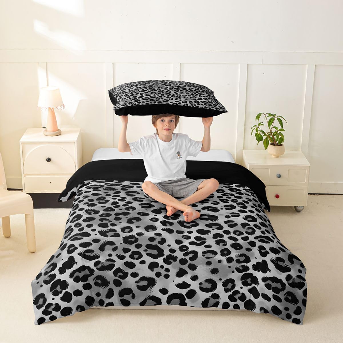 Feelyou Gray Leopard Print Duvet Cover Toddler Size Animal Cheetah Printed Bedding Set for Boys Girls Wildlife Animal Comforter Cover Bedroom Decor 2Pcs No Comforter Zipper Closure with 1 Pillowcase