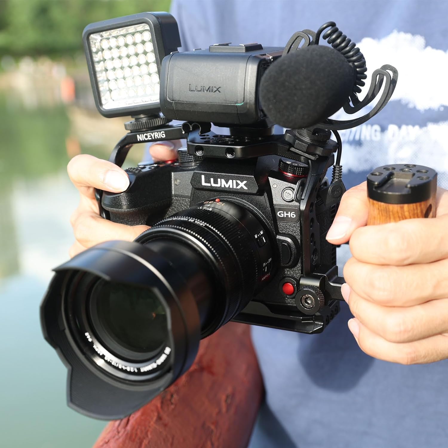 NICEYRIG GH7 GH6 Camera Cage for Panasonic Lumix GH7/GH6, DSLR Stabilizer Videomaking Rig Streamline Full Cage with Comfortable Grip, Quick Release Bottom Plate for Arca-Standard - 518