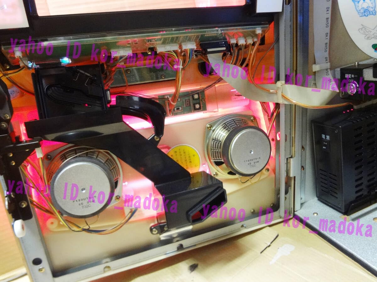 パチスロ 実機 希少レア！ カリビアンクイーン 不要機付 パチスロ 実機 希少レア！ カリビアンクイーン コイン不要機付