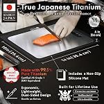 HIBINO Conseil de coupe de titane 99.5% Titanium japonais pur , non toxique , léger & Lave-vaisselle Coffre-fort de la taille M Fabriqué au Japon avec tapis antidérapant & Utilisation du camping