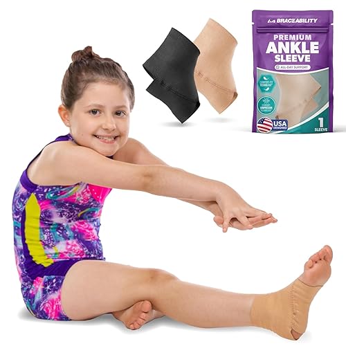 BraceAbility Tobillera elástica - Manga de compresión ligera para pies y tobillos para gimnasia, baile, deportes, correr, ejercicio e hinchazón de