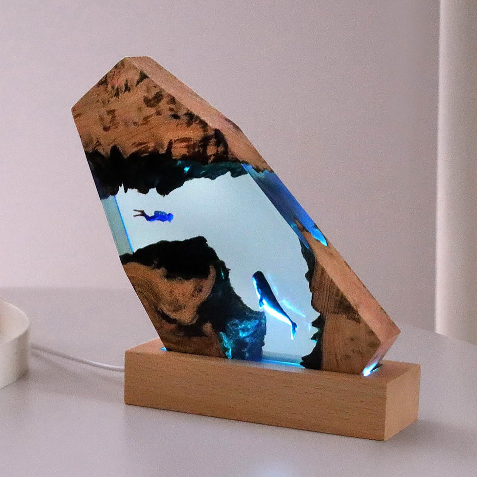 FGJtguE Woods lamp, Detailed Underwater Diorama with Whale Shark,Diver & Coral Reef,Decor for Desk Bedroom Car(R1)