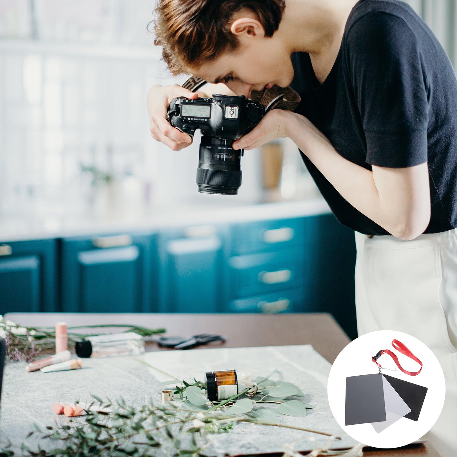 SOIMISS Portable Graukarte aus Kunststoff mit Riemen für Weißabgleich und Kalibrierung Geeignet für DSLR Digitalkameras und Professionelle Fotografen