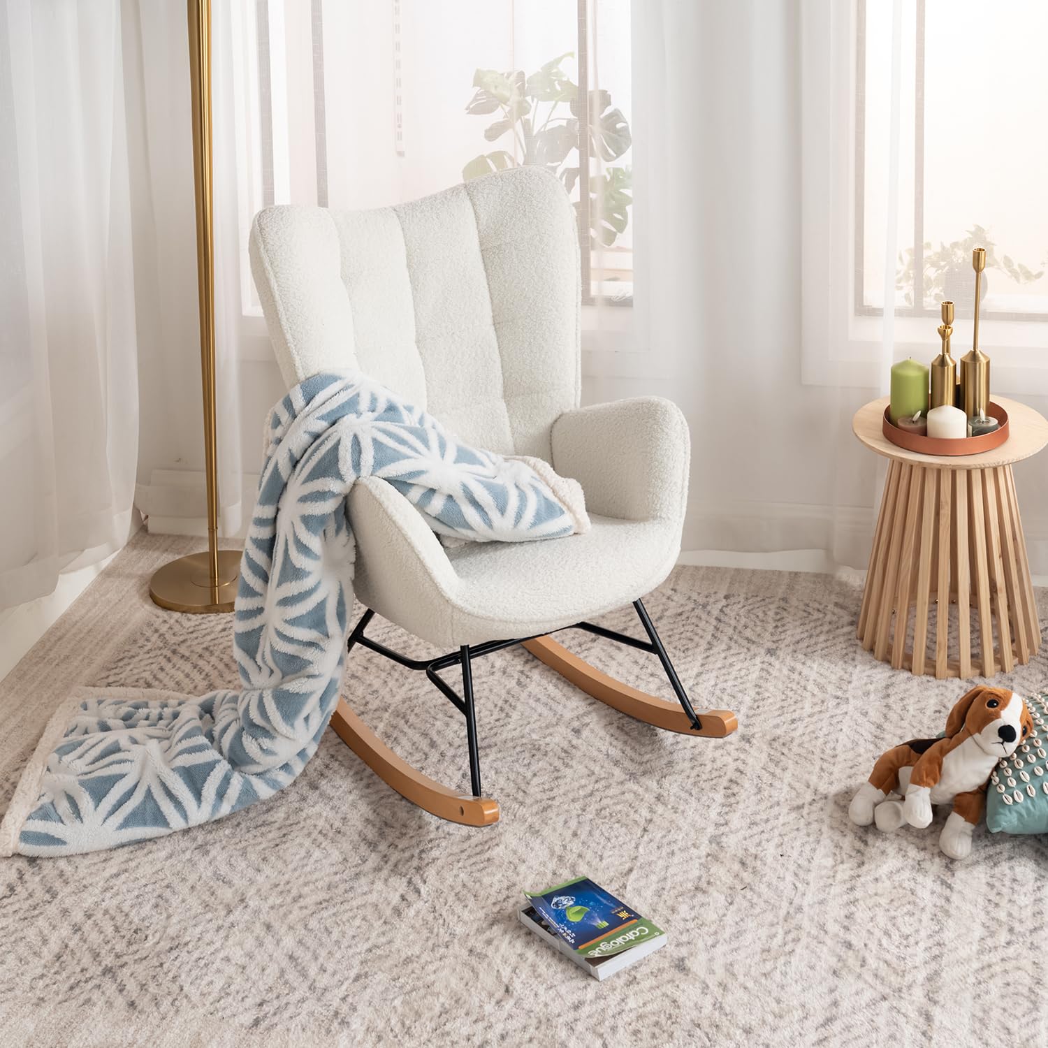 Meuble Cosy Fauteuil à Bascule Scandinave Rocking Chair Allaitement Chaise Loisir Revêtement en Bouclette avec Pieds en Bois Massif pour Salon, Chambre, Le Balcon, Beige