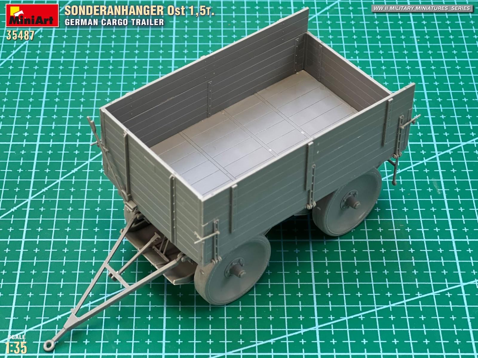 Miniart 1:35 - Sonderanhager Ost 1,5t deutscher Frachtanhänger