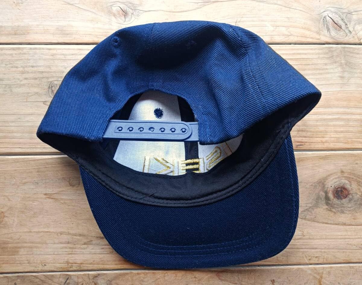 【新品未使用】VAKT. HIYOKEキャップ　ネイビー バクト VAKT. HIYOKE ネイビー 新品未使用 百々千晴 帽子