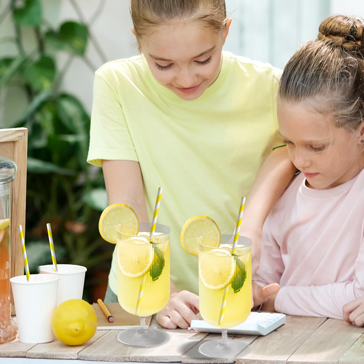 Eco-friendly Yellow White Striped Disposable Paper Drinking Straws 7.75'' x 0.24'' 100 Counts - for Cocktail, Party, Juice, Water, Milk - Image 5