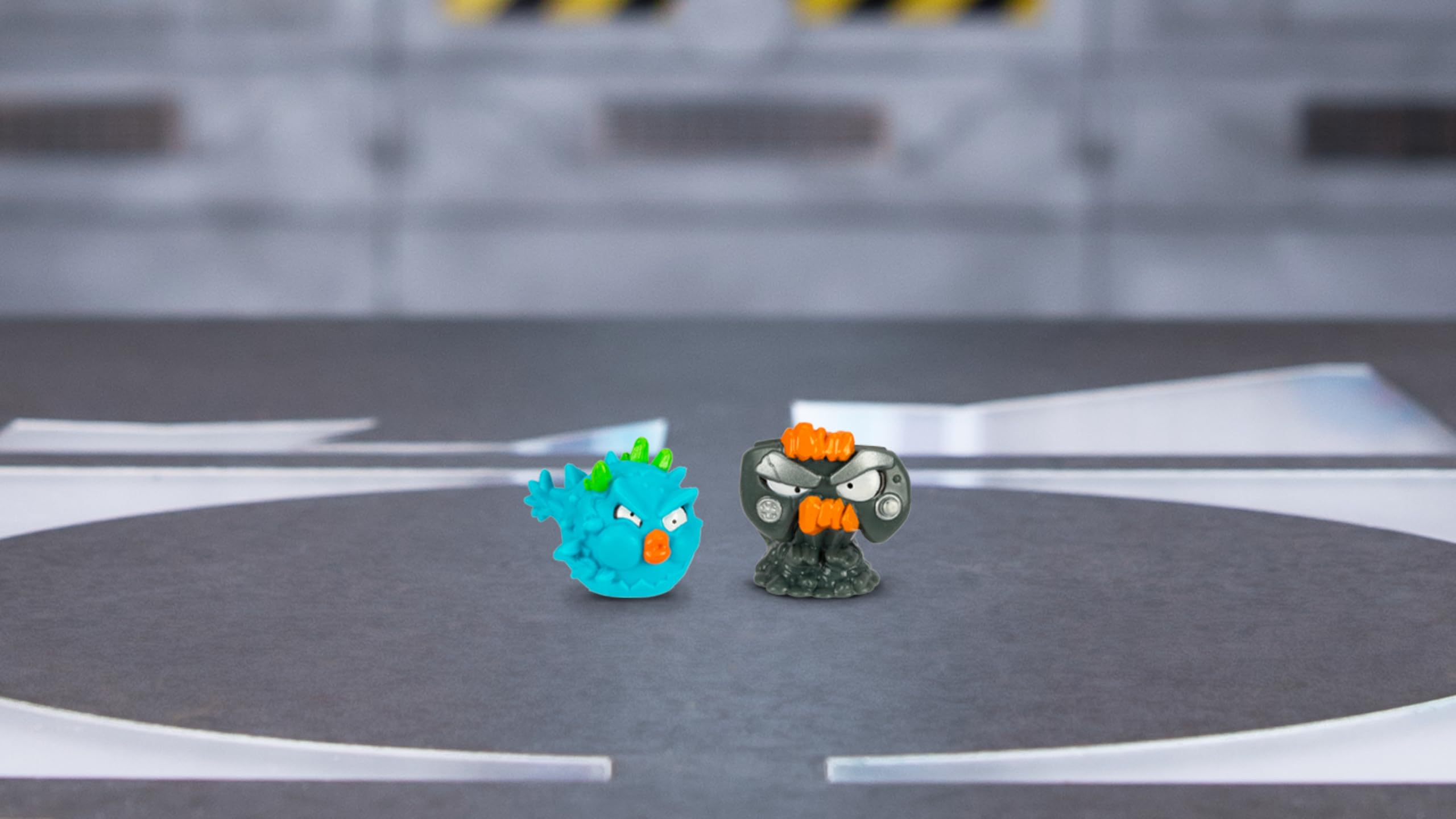 Mr. Beast Lab Swarms - Mystery Mirco Beast Figure : Amazon.com.br