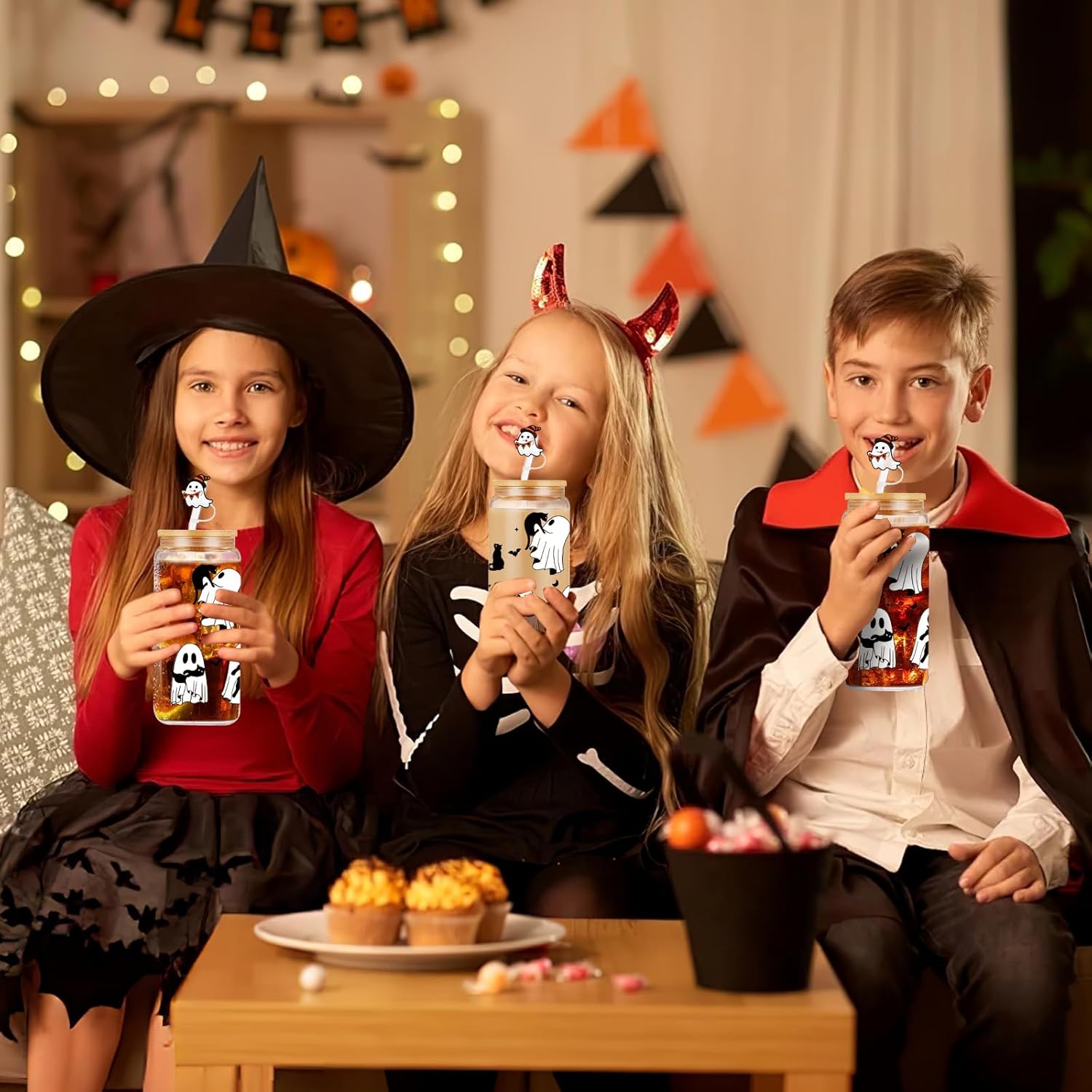 4-Piece Set 18oz White Ghost Glass Coffee Cups with Lids and Straws - Halloween & Gothic Home Decor