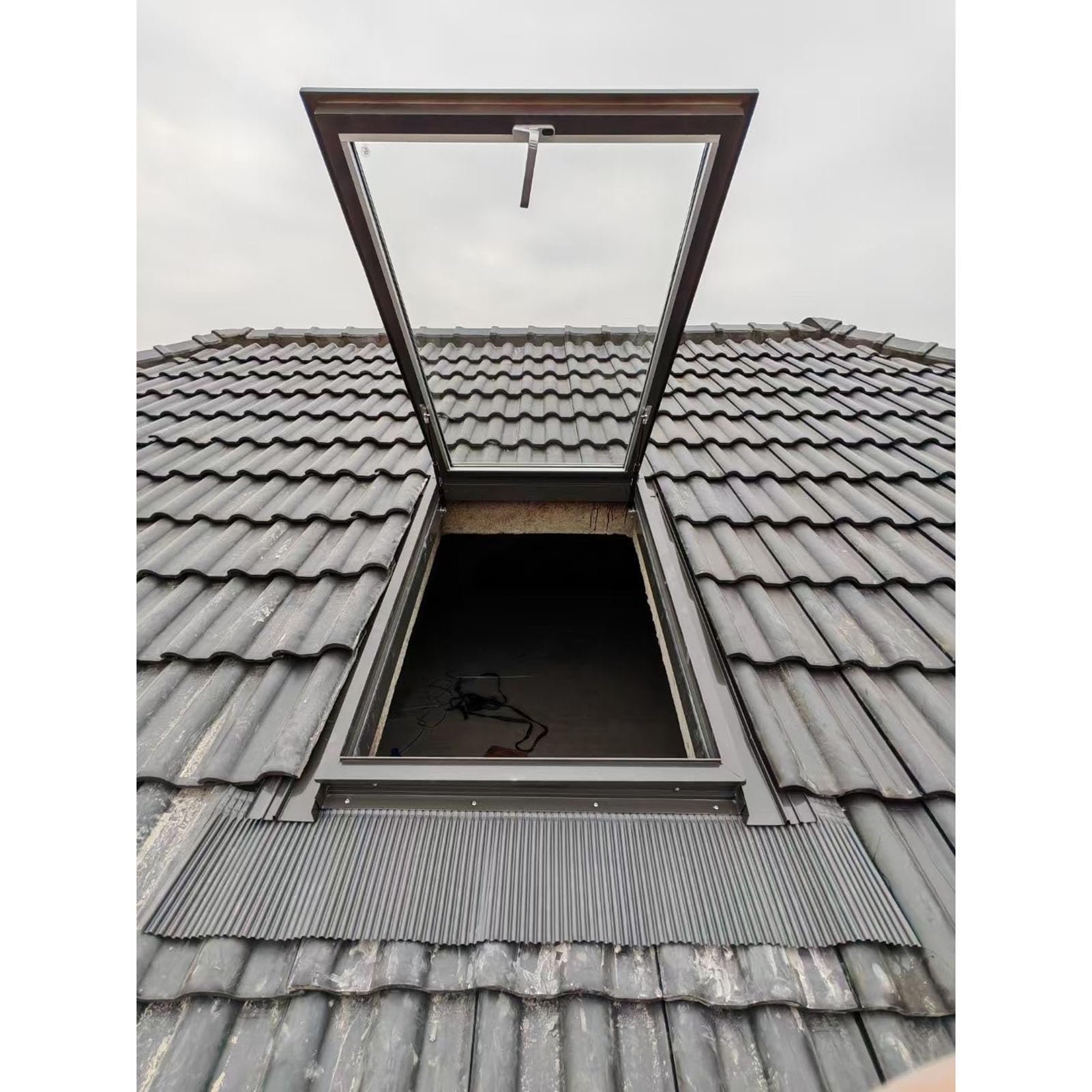 Hzimhnhi One Color 1Pc Customizable Roof Hatch Skylight Cover - Durable Aluminum Access Hatch For Attic, Basement, And Rooftop Use(80X100cm)