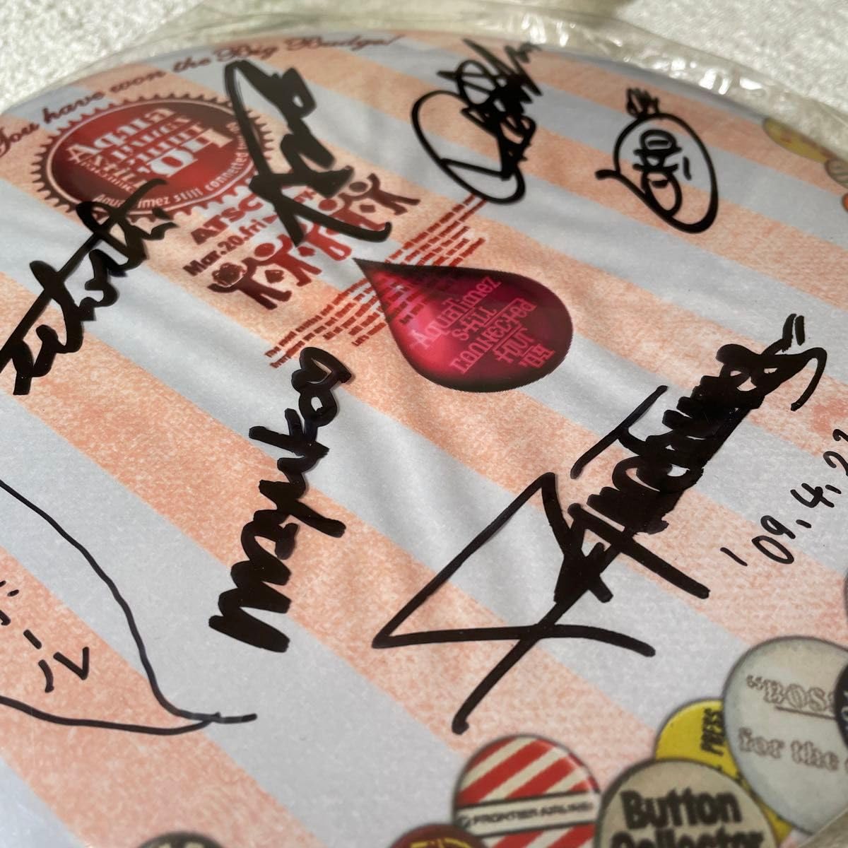 Amazon.co.jp: Aqua Timez ツアーグッズ 巨大 缶バッチ サイン ライブ  