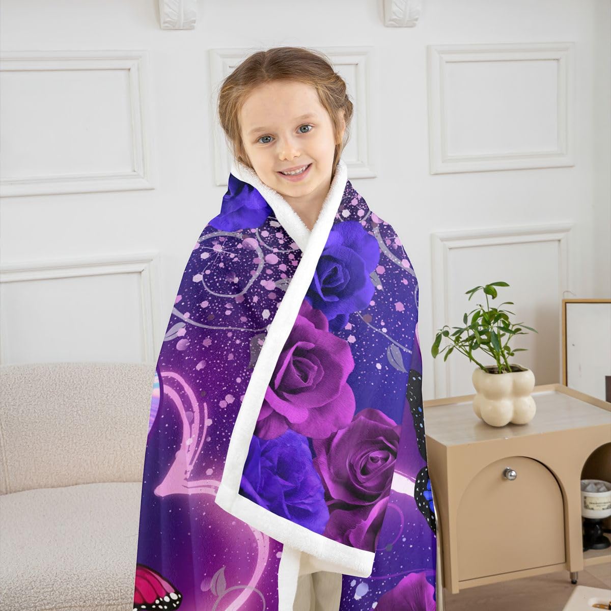 Homewish Początkowa litera Q koc polarowy Twin 152 cm x 203 cm fioletowy niebieski róża motyl szerpa koc romantyczny kwiat motyle puszysty pluszowy narzuta - spersonalizowany monogram dekoracja na
