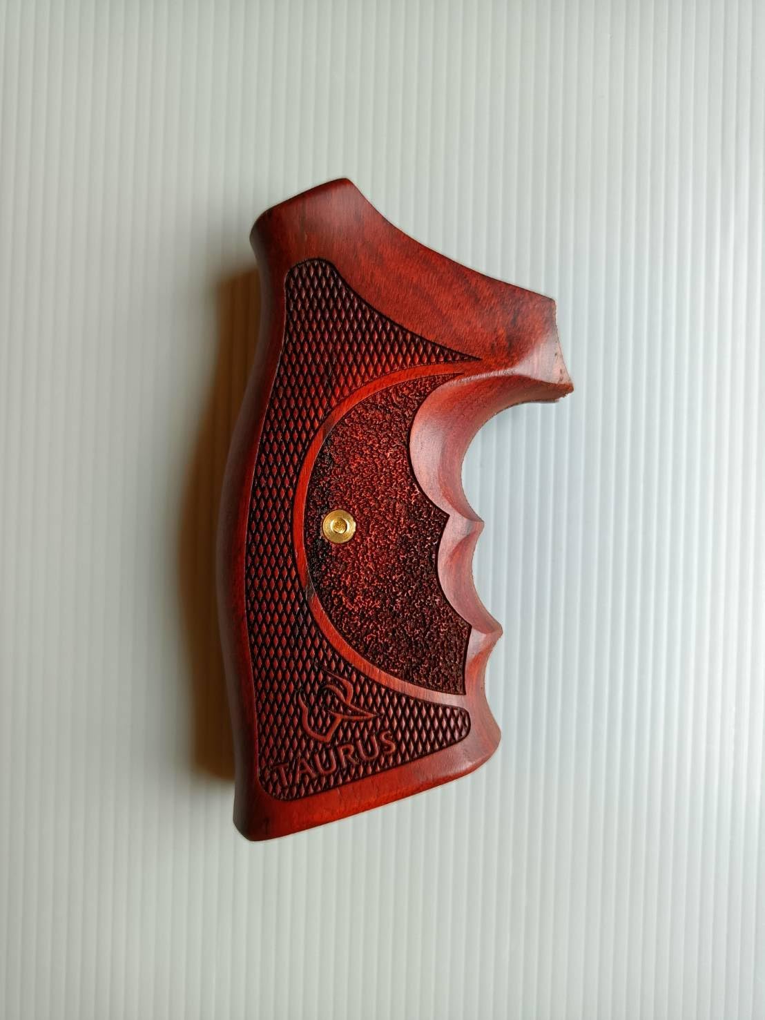 BMPL Hardwood Luxury Laser Grips Compatible with Taurus Medium/Large Frame.357 M44, 65, 66, 80, 82, 83, 96, 431, 441, 607, 608, 669 Revolver Handmade #TR007