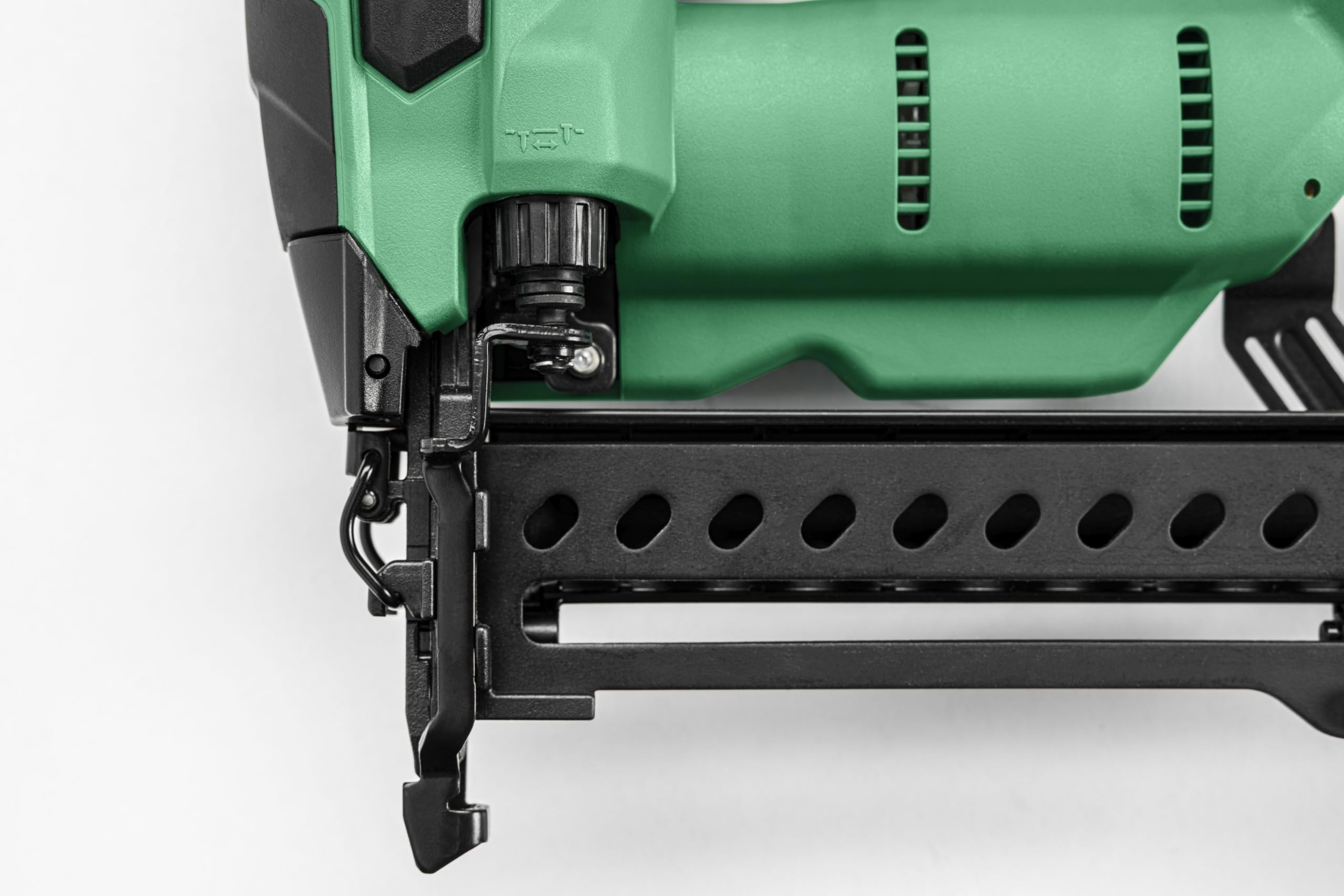 HiKOKI N1804DAW6Z Akku-Klammergerät, 18V Tacker für 13-40 mm Klammern | Bürstenloser Motor, Luftfederantrieb, 2 Schüsse/Sek, ohne Akku und Ladegerät, inkl. Schutzbrille und HSC Koffer, 2 kg
