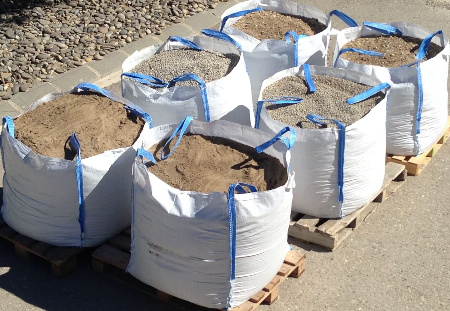 MULTISAC 40/R. Big Bags (FIBC) 90x90x90 cm. 1000 Kg. Ideal para gestión de reciclaje, escombros, tierra, áridos, jadinería, etc. (15)