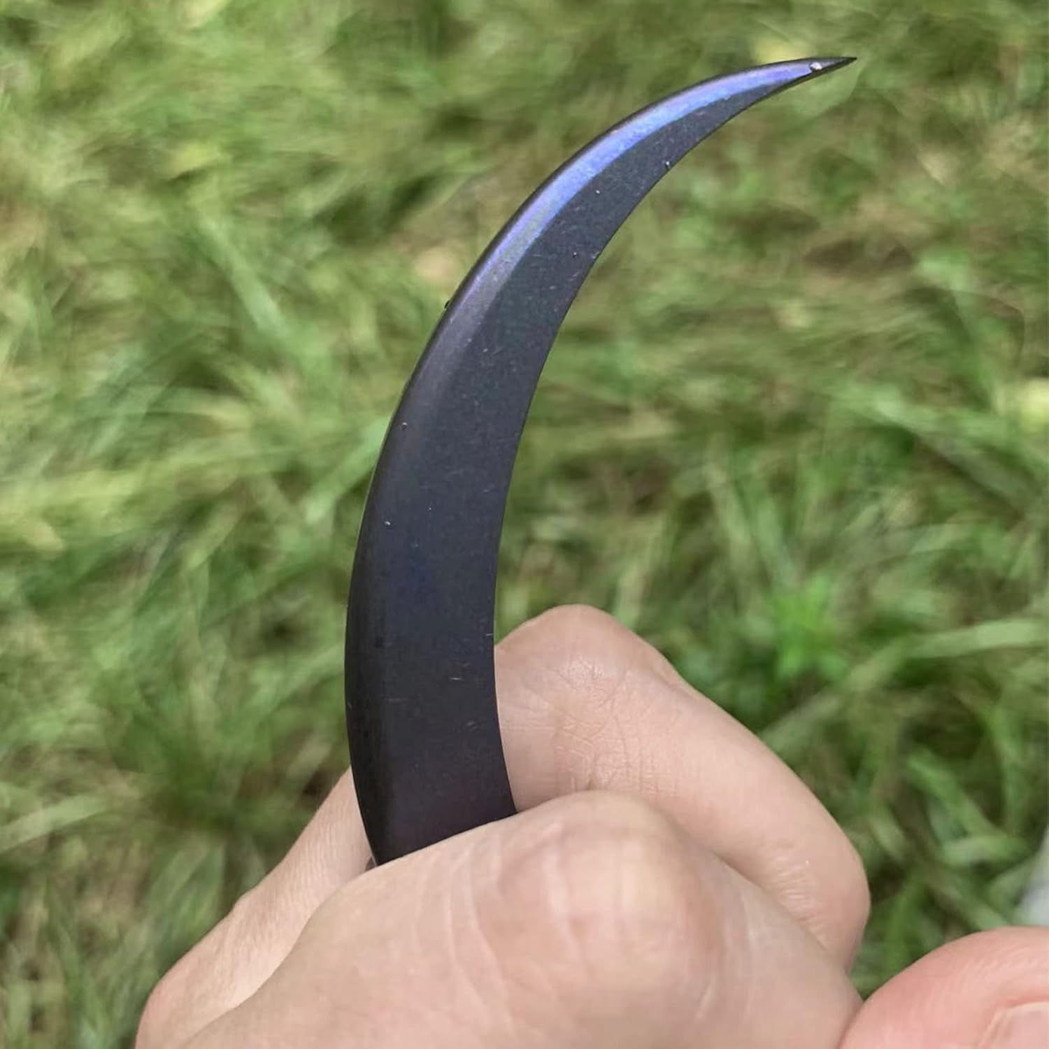 Titanium Multi-tool Eagle Claw Tactical Gear KeyChain EDC Carabiner Suitable for Outdoor/Camping/Fishing/Hiking(Bigger) (Grey)