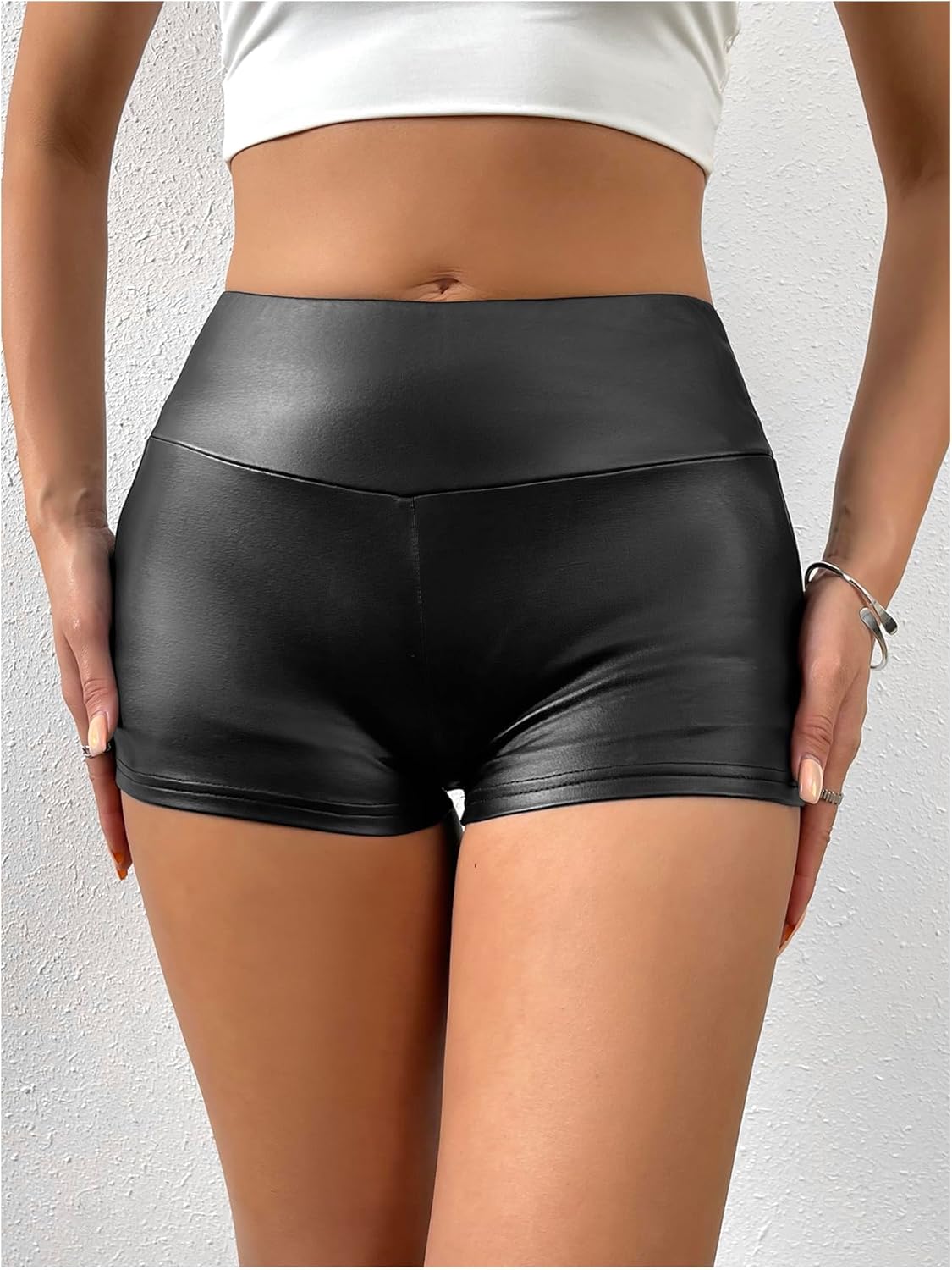 WDIRARA Women's PU Leather Skinny Shorts Low Waisted Biker Shorts - Image 3