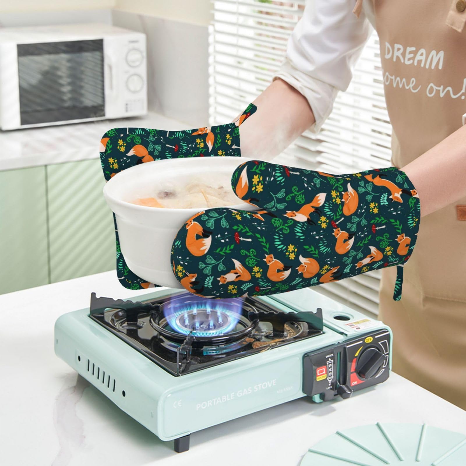 Lot de 4 maniques et maniques tendance en forme de renard - Résistantes à la chaleur - Motif floral vert - Pour cuisine, pâtisserie, grillades, barbecue