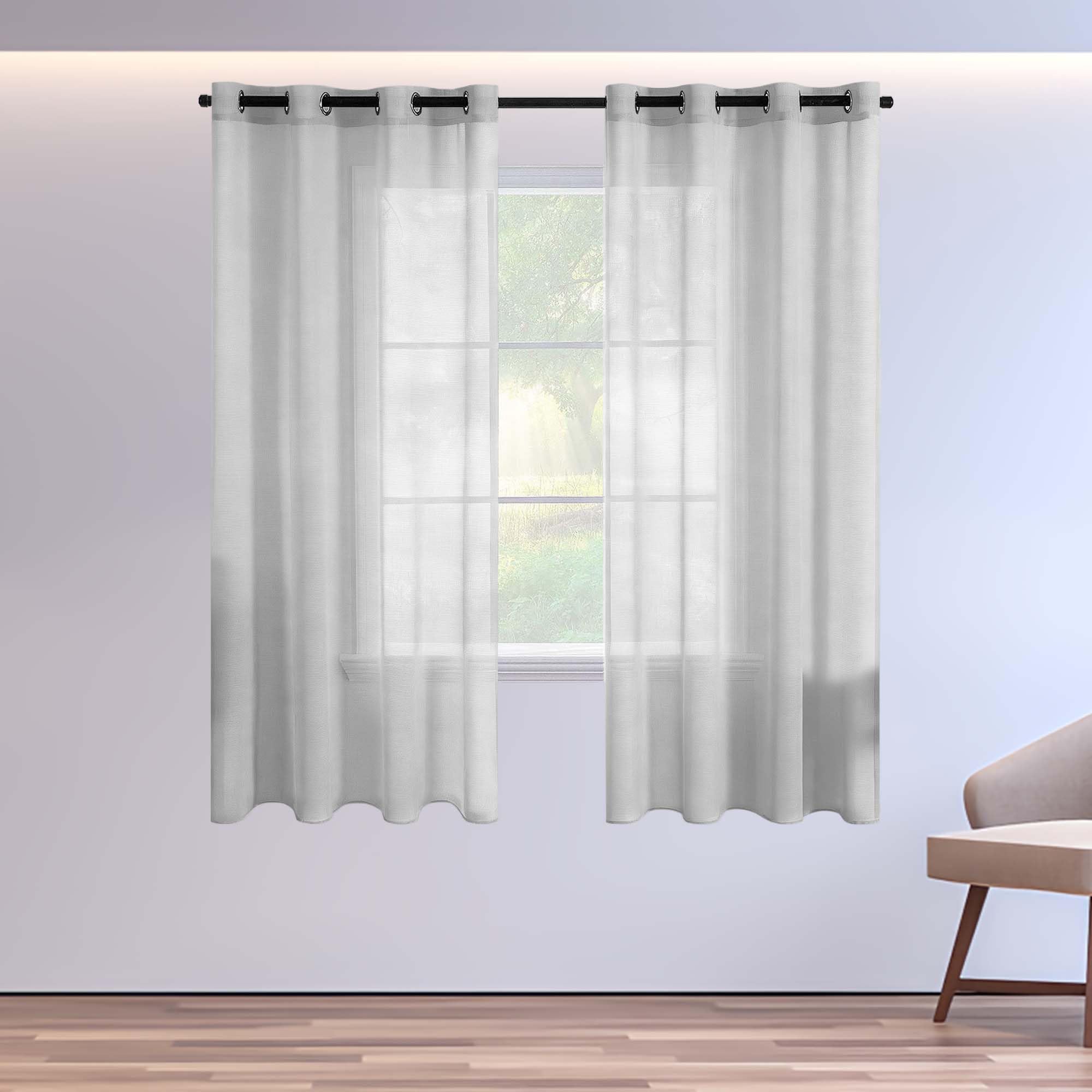 Rideaux voilages gris clair 180x200 pour une ambiance douce dans le salon