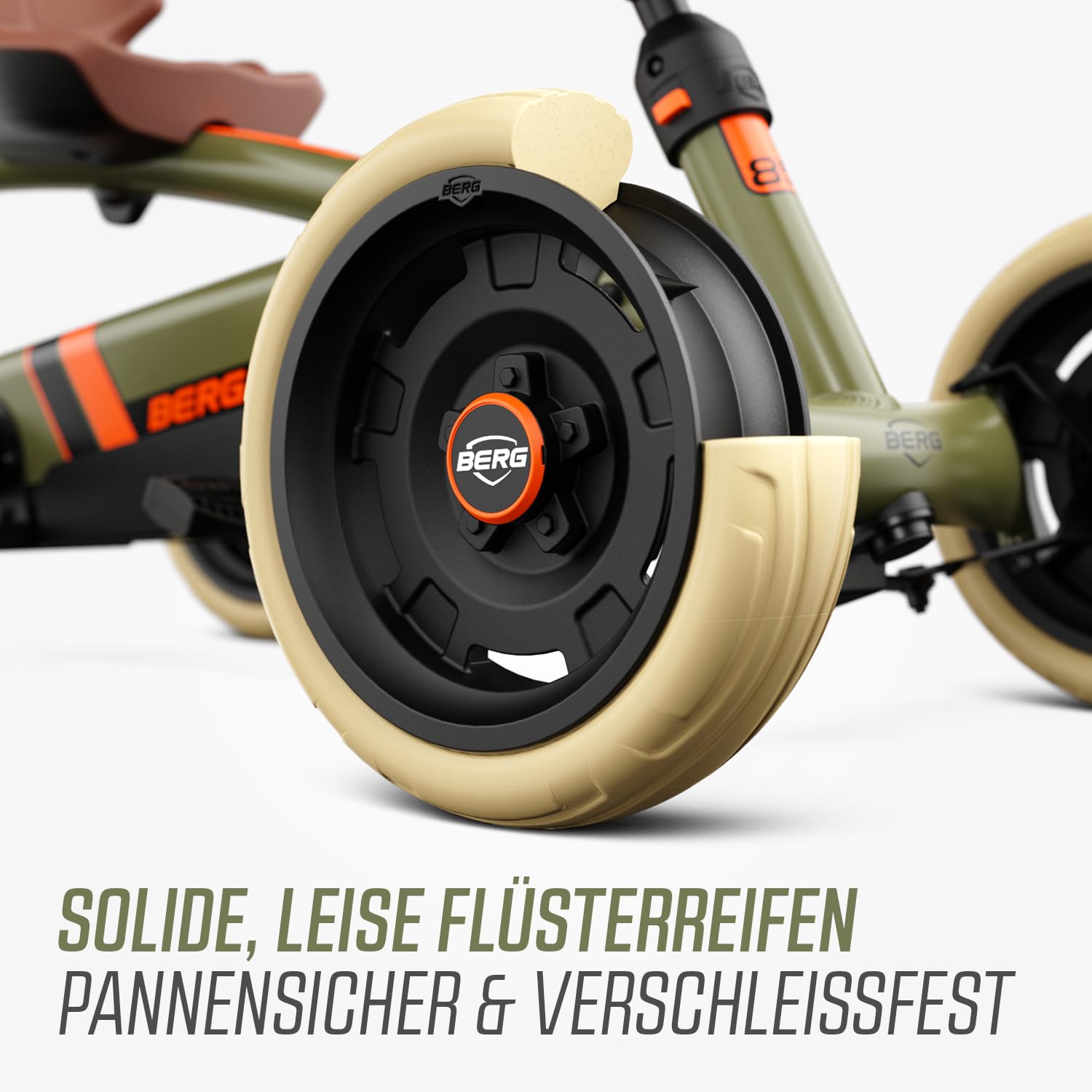 BERG Pedal-Gokart Buzzy 2-in-1 inkl. Schubstange | Gokart mit Freilauf | Tretfahrzeug für Kinder ab 2 Jahren | Kinderfahrzeug mit Handbremse und hohem Sicherheitsstandard | Retro Green