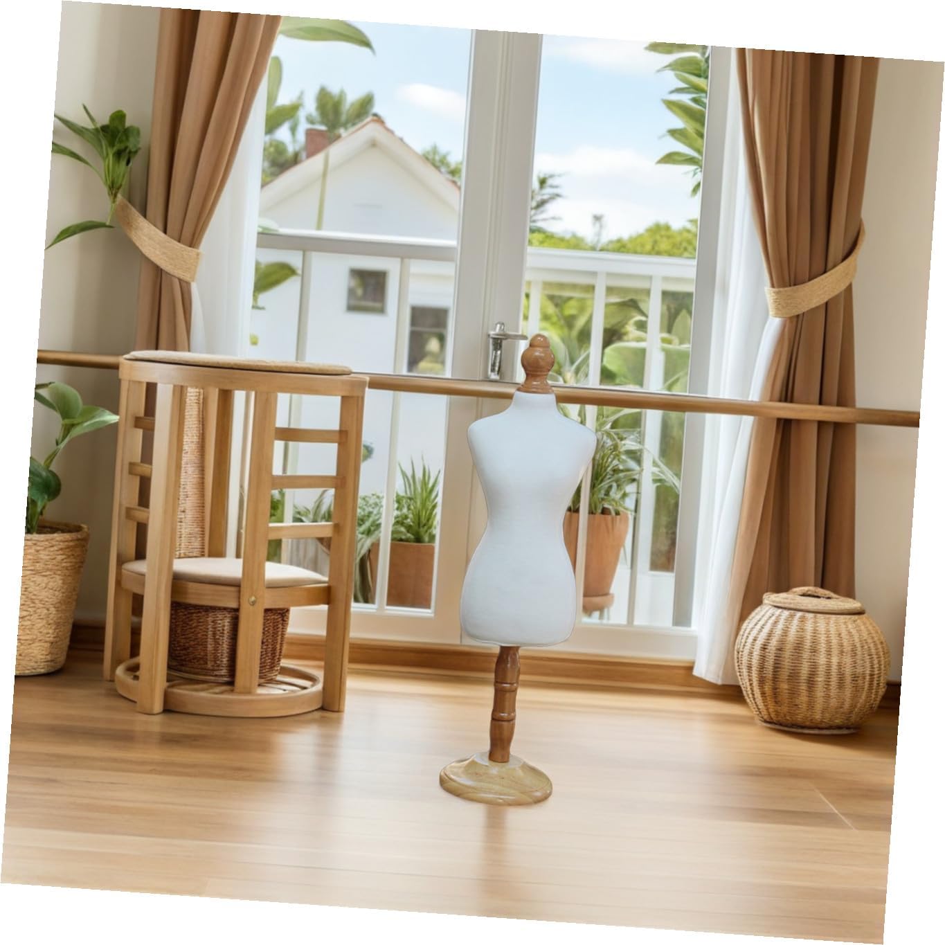 Dog Dress Form Display Stand for Pet Clothing Mannequin Model for Dog Coats and Outfits Wrinkle Clothing Display Holder Realistic Design for Showcasing Pet Apparel