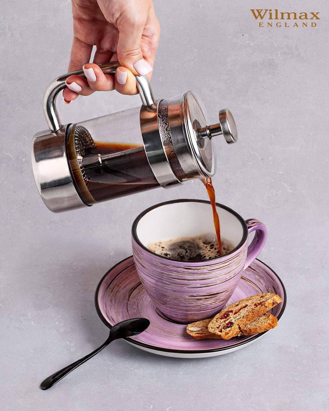 Wilmax Juego de 6 tazas con platillos, 300 ml, tazas de café de porcelana, tazas de té, tazas para bebidas, postres, cafés, diseño moderno
