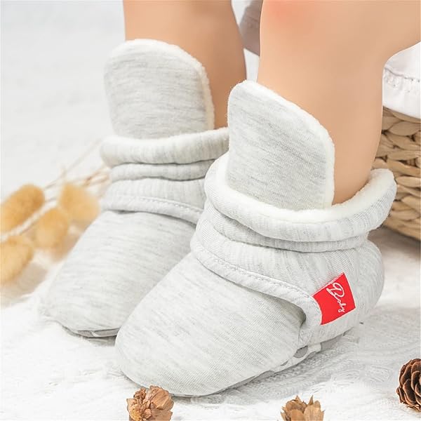 Chaussons pour bébé garçon et fille avec fond antidérapant - Chaussettes d'hiver chaudes et confortables à semelle souple - 1
