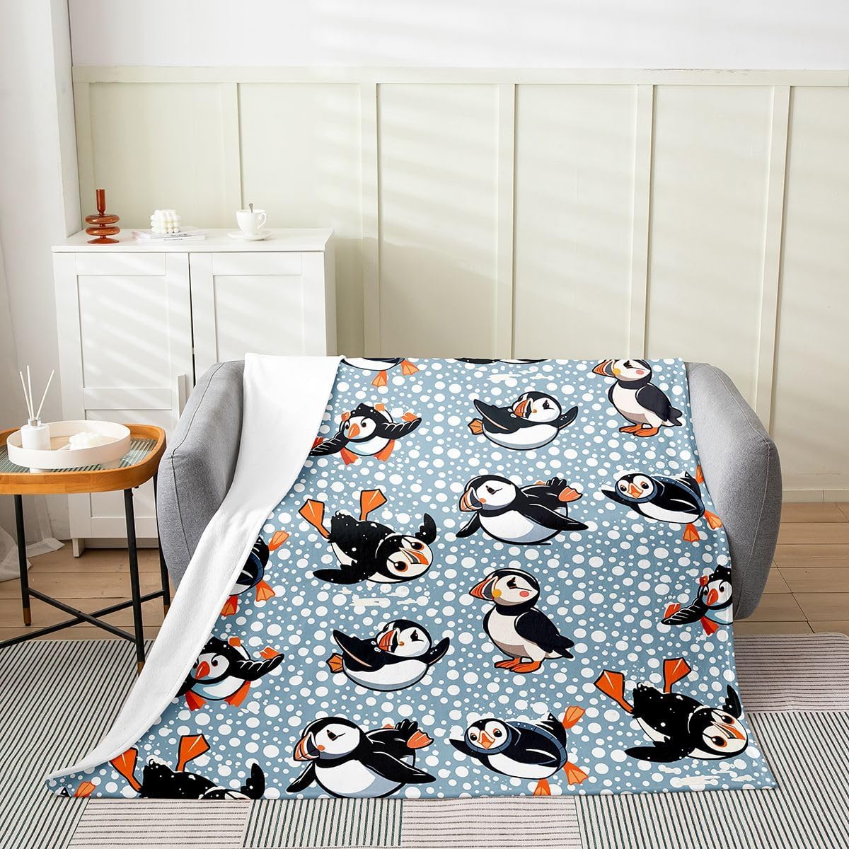 jejeloiu Cute Puffin Blanket 40"x50" Puffin Bird Drawing Plush Throw Blanket, for Kids Boys Girls Decor Cute Animal Fishing Flannel Fleece Blanket Microfiber Snowflake Bedroom