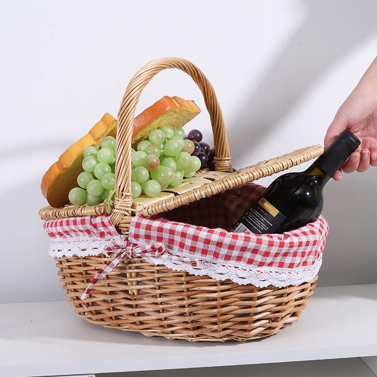 Wiklinowy kosz piknikowy w stylu wiejskim z pokrywką i wkładkami na pikniki, przyjęcia, wesela i grilla