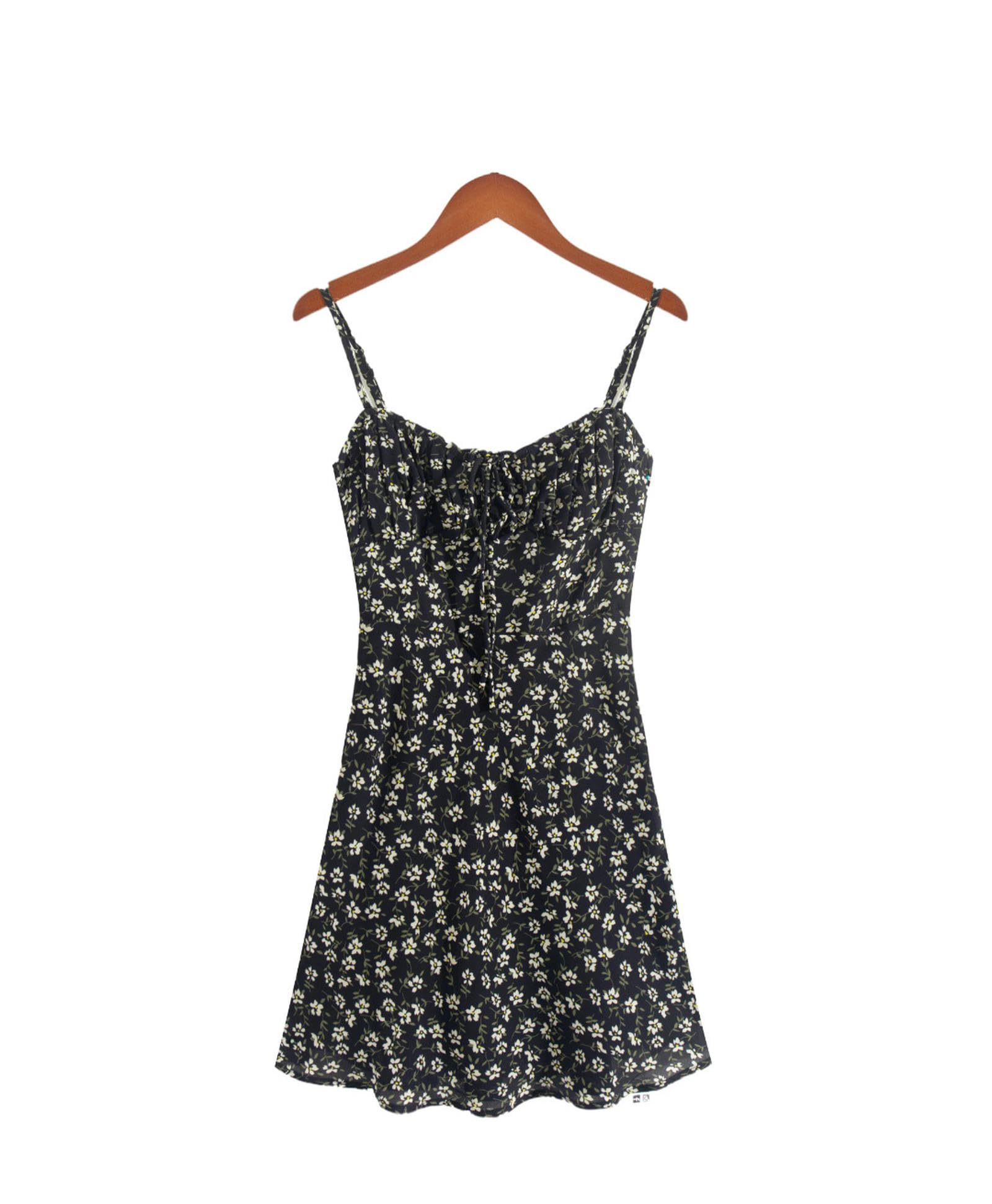 Robe verte pastorale pour revivre la douceur des soirées d'été