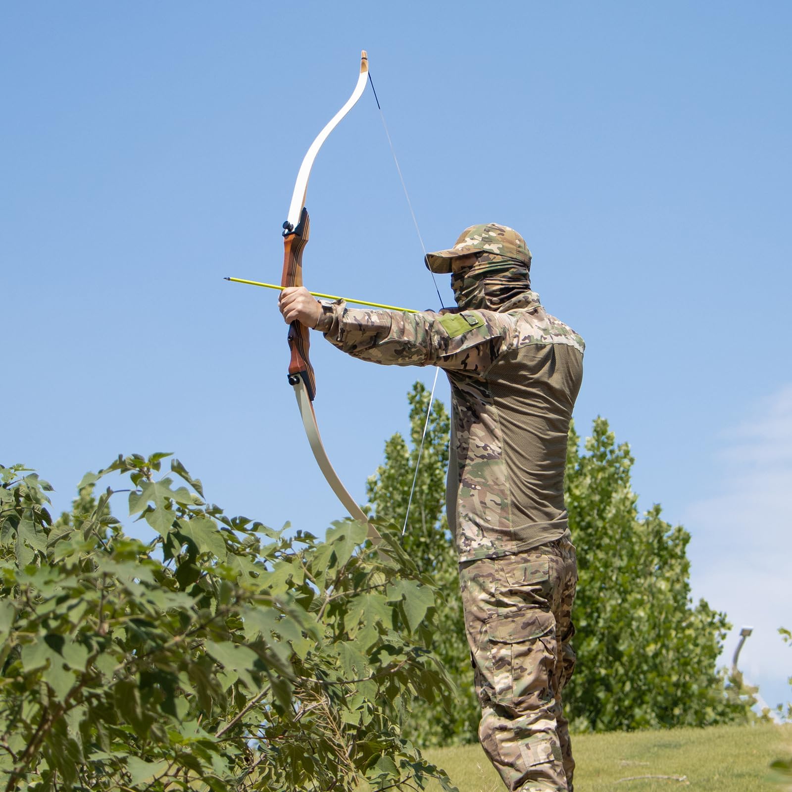62 Zoll Bogenschießen Recurve Bogen Set für Erwachsene und Anfänger, Takedown Recurve Bogen für Outdoor, Jagd und Praxis, Rechte Hand, 26/30/34/17.2 kg