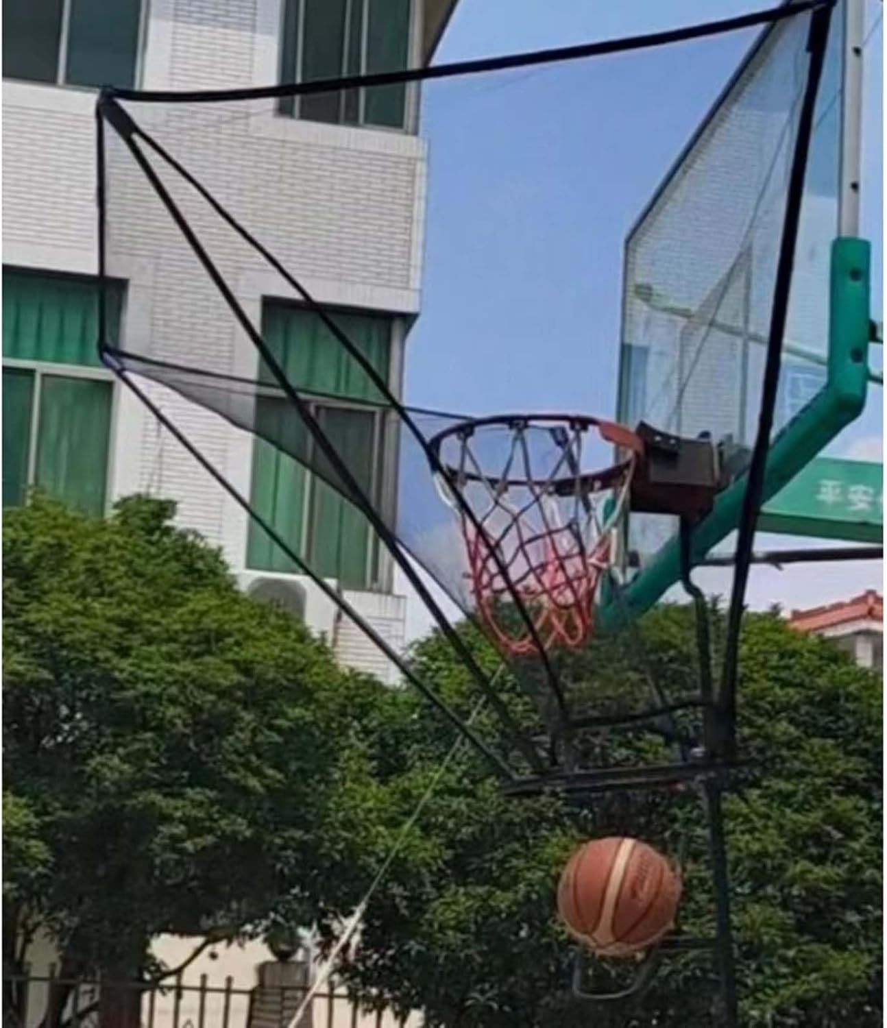 Basketballtrainer Aluminium Basketball Return Lightweight Suspended Shot Trainer Returner with Chute Compatible with All Hoops