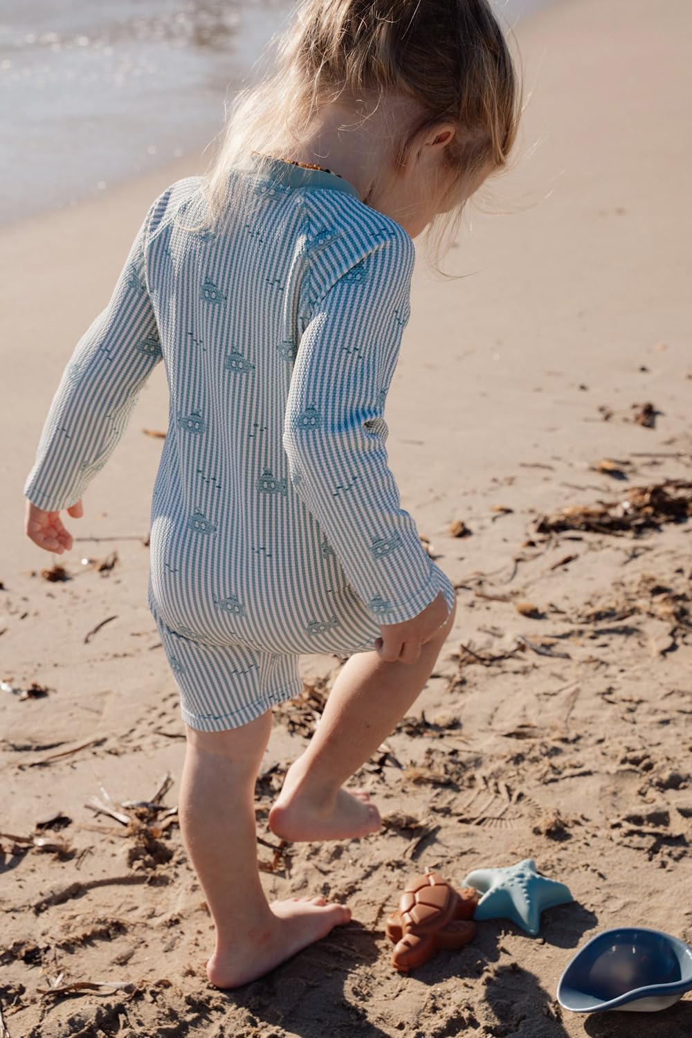 Little Dutch Kinder Schwimmanzug Badeanzug Langarm - mit Reißverschluss und Streifen - für Jungen - Ocean Adventure - grün/weiß (Gr. 86/92)