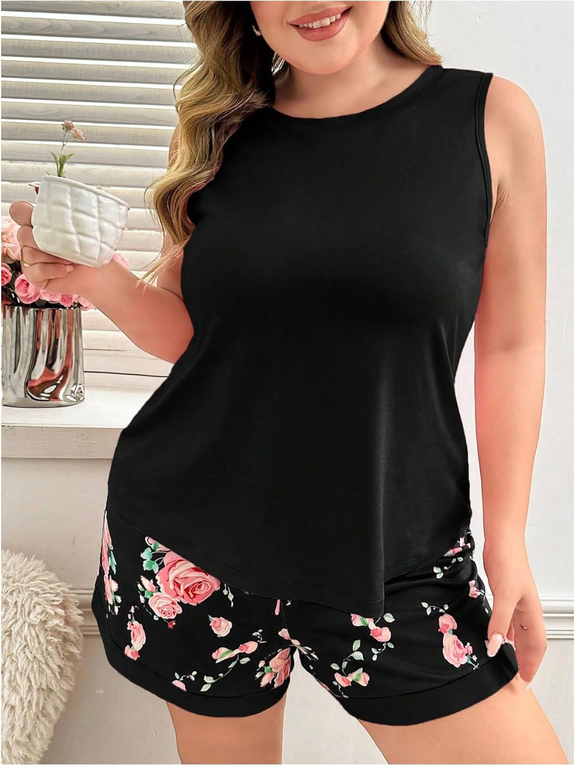 OYOANGLE Women's Plus Size 2 Piece Pajama Set Crew Neck Tank Top Drawstring Floral Shorts Pjs Sleepwear - Image 5