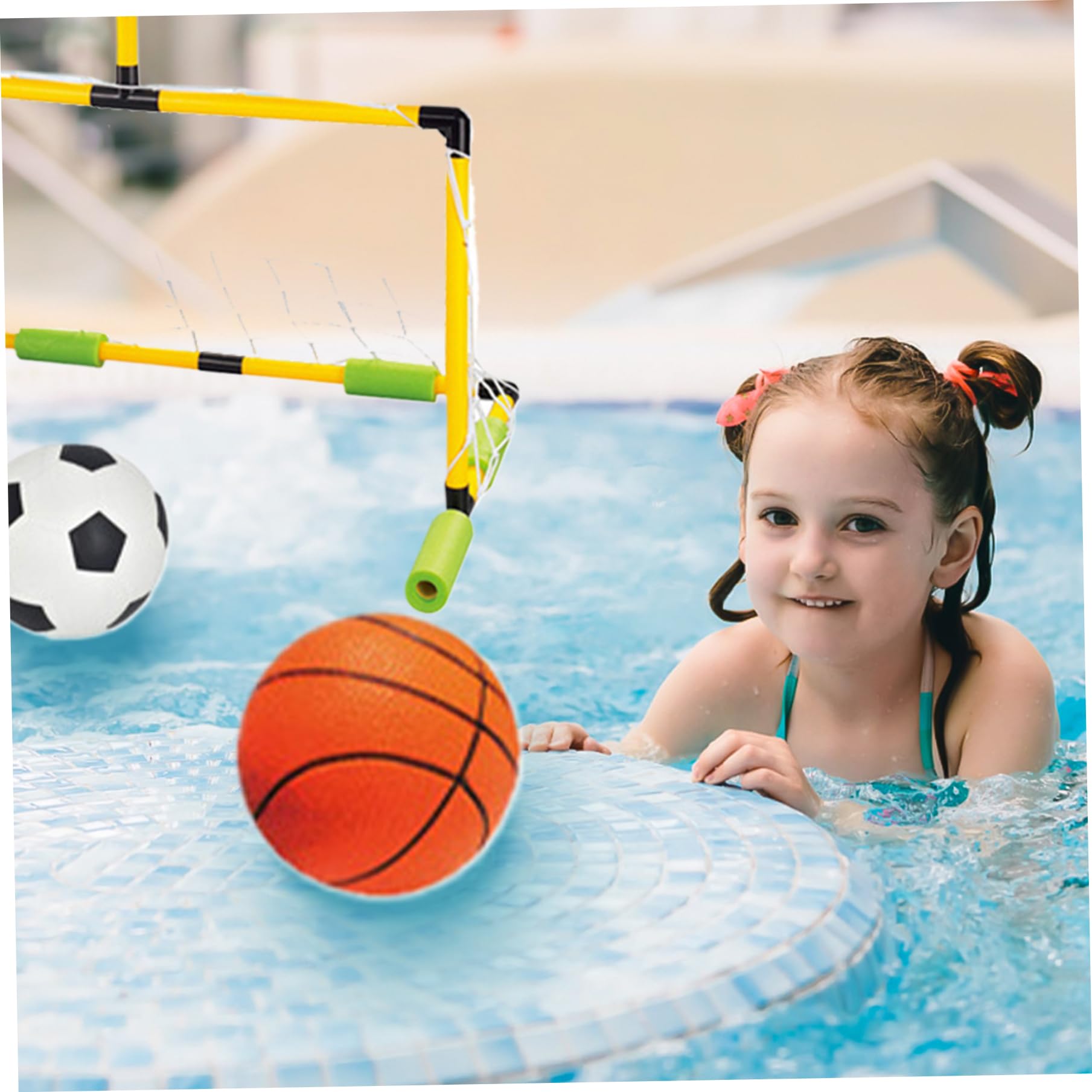 Cerceau de Basket-Ball Flottant pour Piscine, But de Football 2 en 1 ＆ Cerceau Basket-Ball Piscine, But détachable avec 2 balles pour Enfants et Adultes