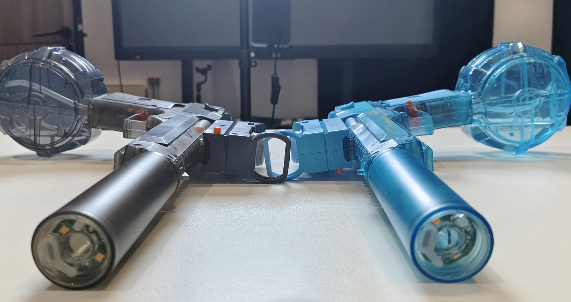 Pistola Ad Acqua Elettrica Con Luci Led Per Bambini E Adulti | Fucile Ad Acqua Automatico A Lunga Gittata, Giocattoli Da Esterno E Da Spiaggia, Regali Per Ragazzi Ragazze (Eagle 2 Pezzi)