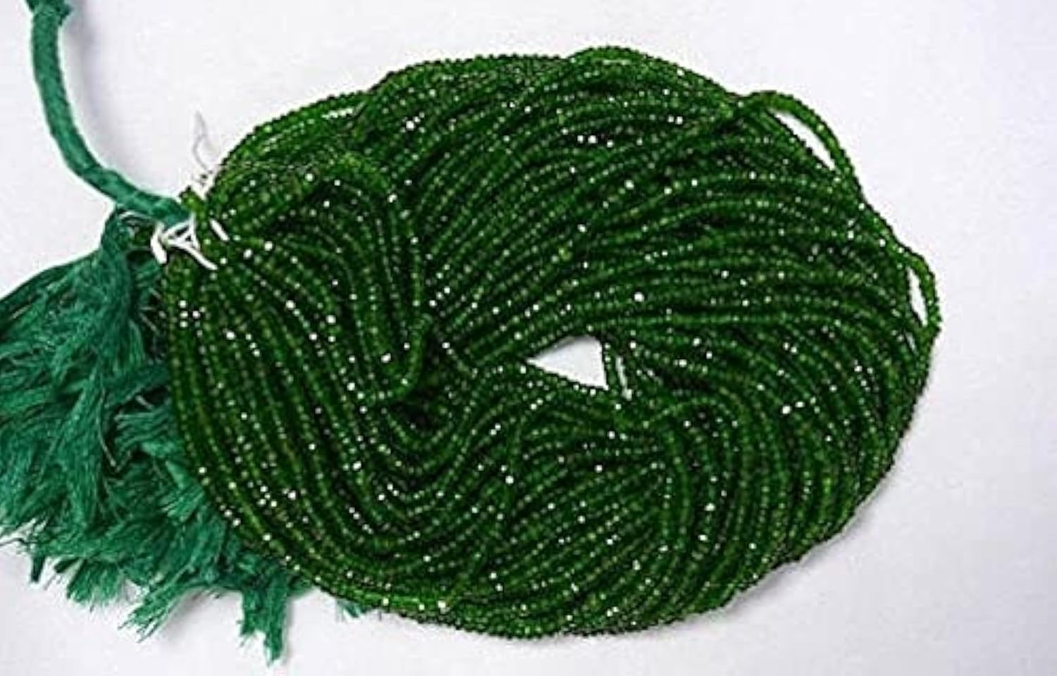 Tourmaline verte de haute qualité pour la création de bijoux en pierres naturelles précieuses