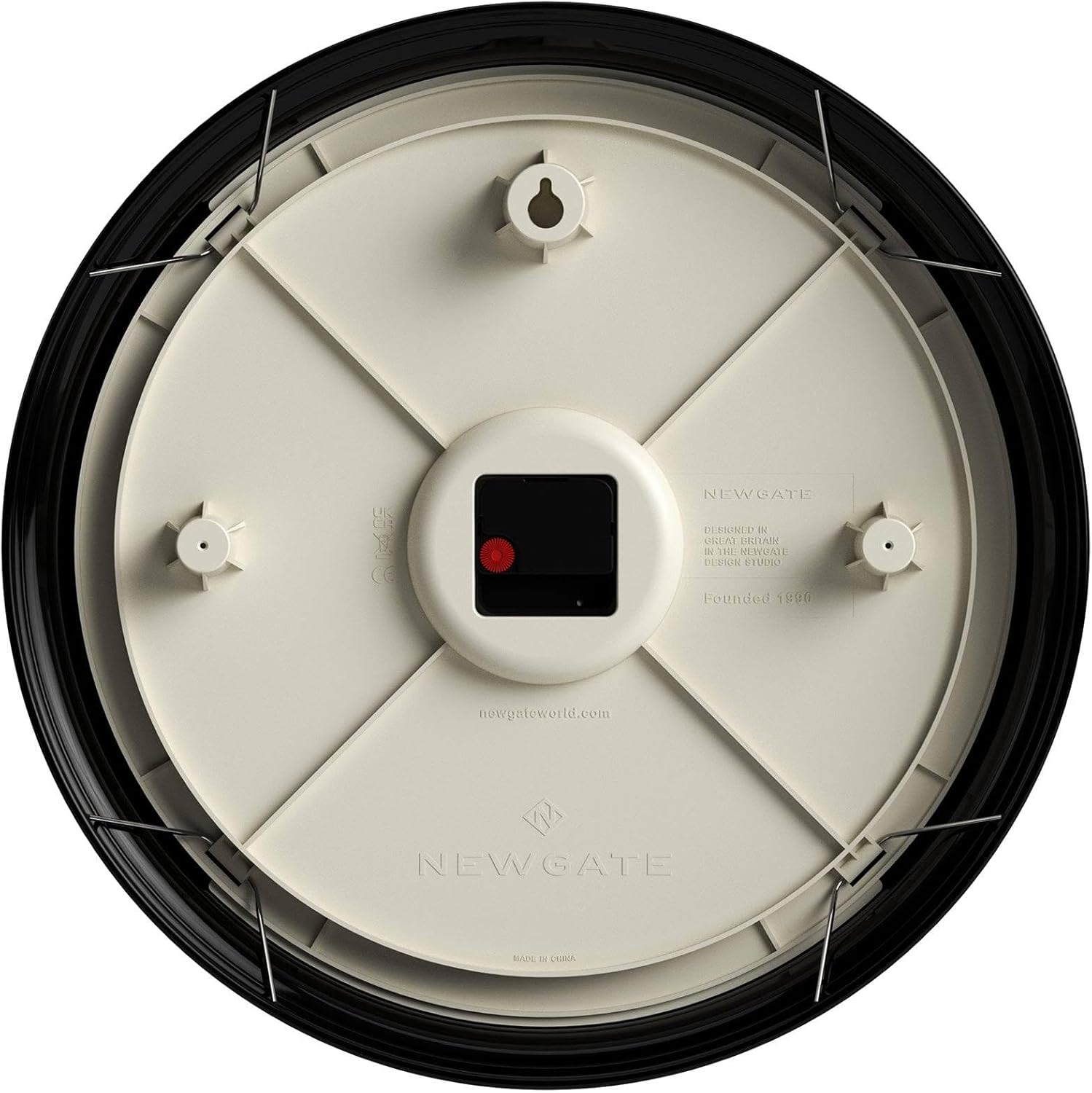 NEWGATE® Notting Hill Wall Clock | Large Classic Metal Clock | 17.5 inch | Gloss Black | Roman Numerals | Traditional Design Ideal for Kitchen or Living Room