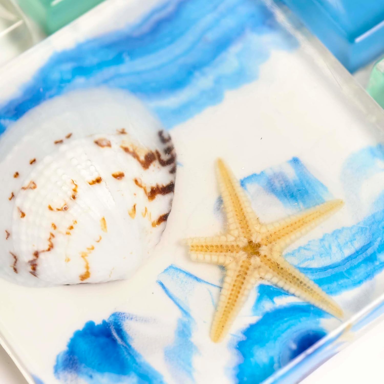 Hominter Ocean Breeze Glass Tile Blue & Green Beach Theme with Sea Shell Accents, Elegant Mosaic for Kitchen Backsplash, Bathroom Wall and Pool Decor (5 Square Feet)