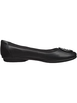 clarks flats ladies