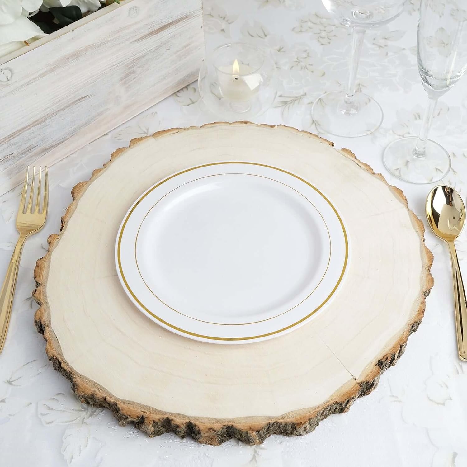 Efavormart 50 Pack - 8" White Très Chic Plastic Salad Dessert Plates Round With Gold Rim