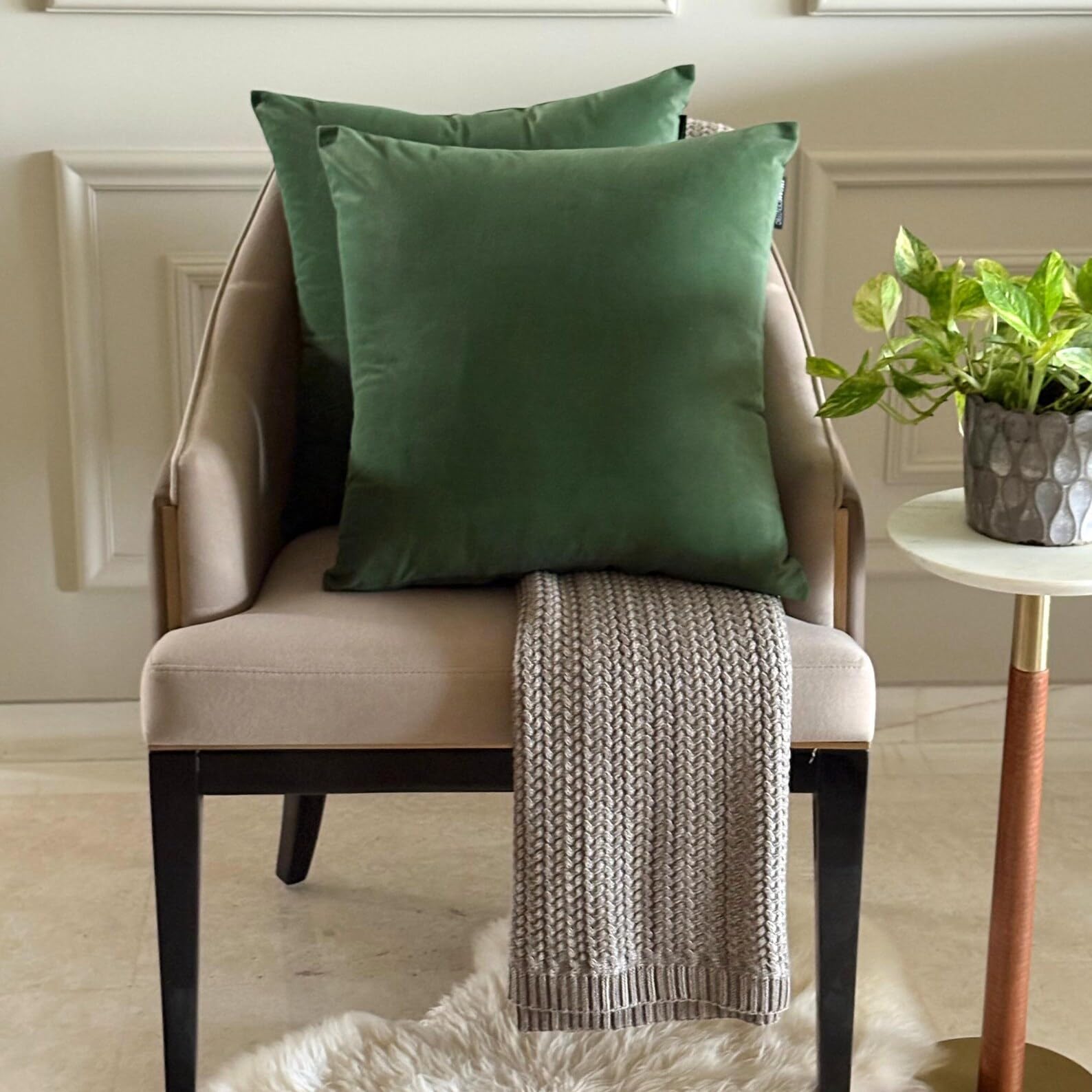 The HomeCentric Verde scuro Decorativo Fodera per cuscino 40x40 cm | Set di 2 Moderno Velluto Fodera per cuscino | Tinta unita Federe per divano, camera da letto e soggiorno, Dark Green Velvet