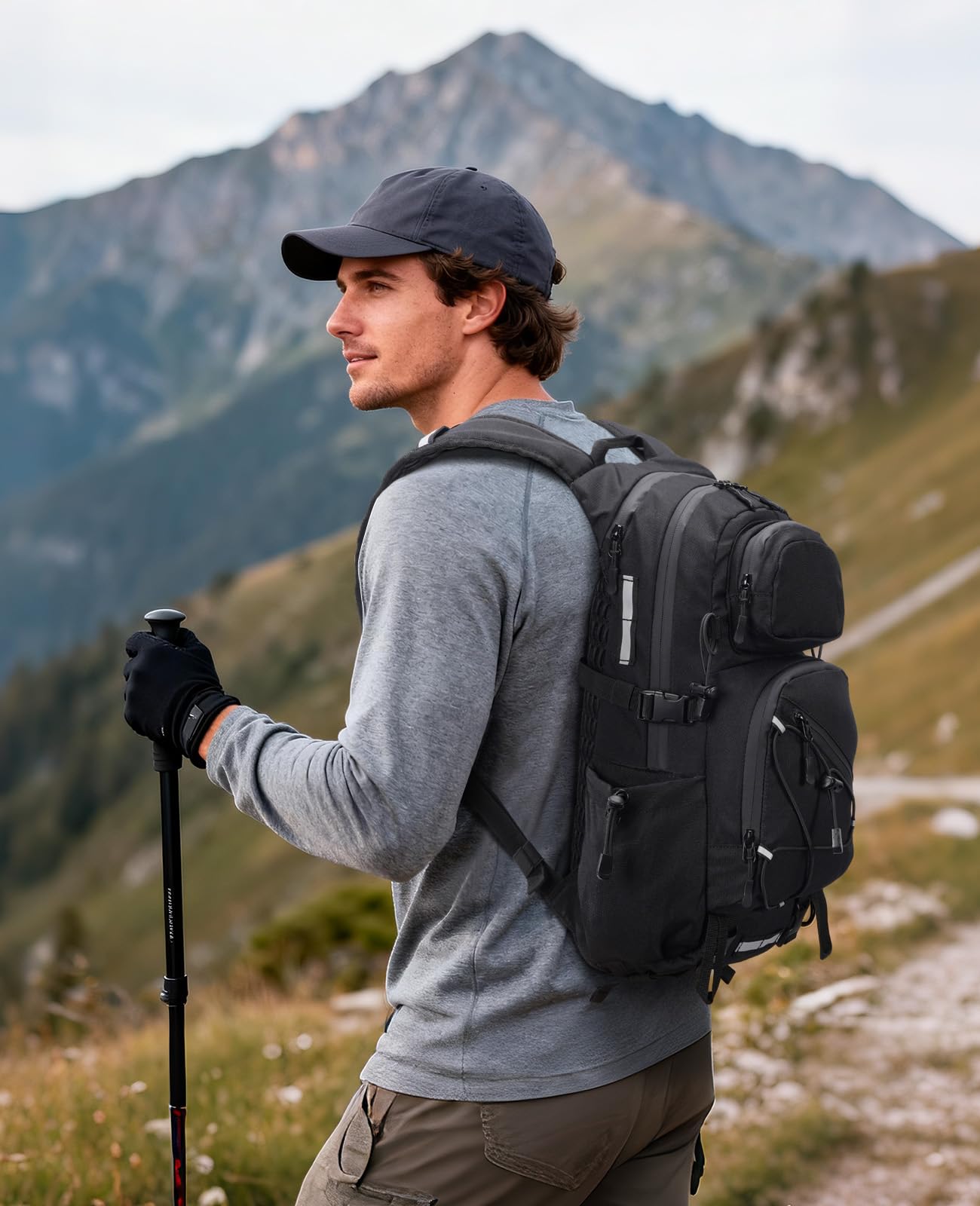 Plecak trekkingowy dla mężczyzn i kobiet, 22 l, mały plecak, lekki plecak podróżny z uchwytem na telefon, plecak trekkingowy z paskami odblaskowymi, na kemping, wędrówki, wspinaczkę, podróże