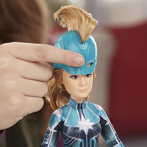 Miniatura 6 de Marvel Captain Marvel Captain Marvel (Starforce) Muñeca de superhéroe con accesorio para casco (a partir de 6 años)