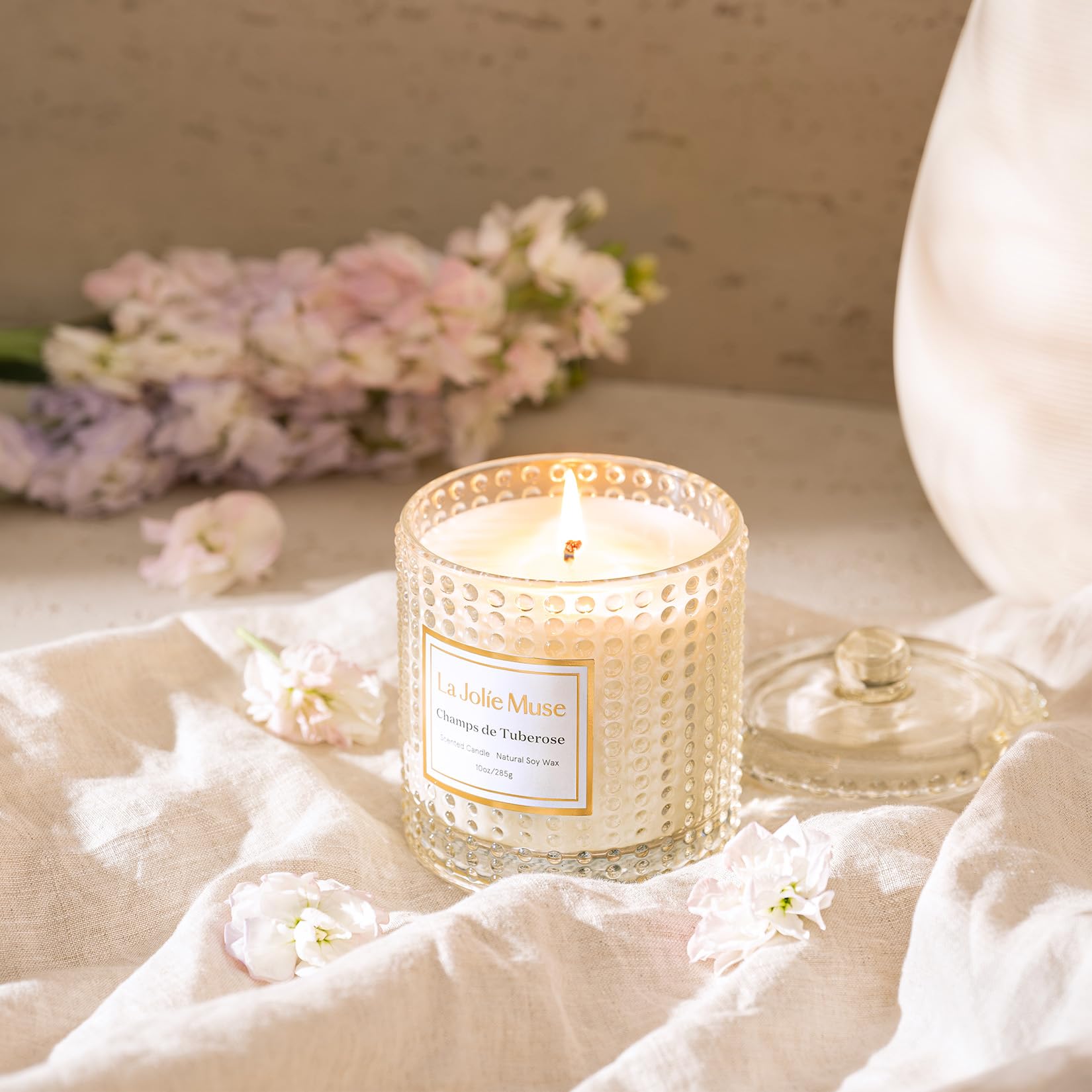 LA Jolie Muse Champs de Tuberose Scented Candle - Image 4