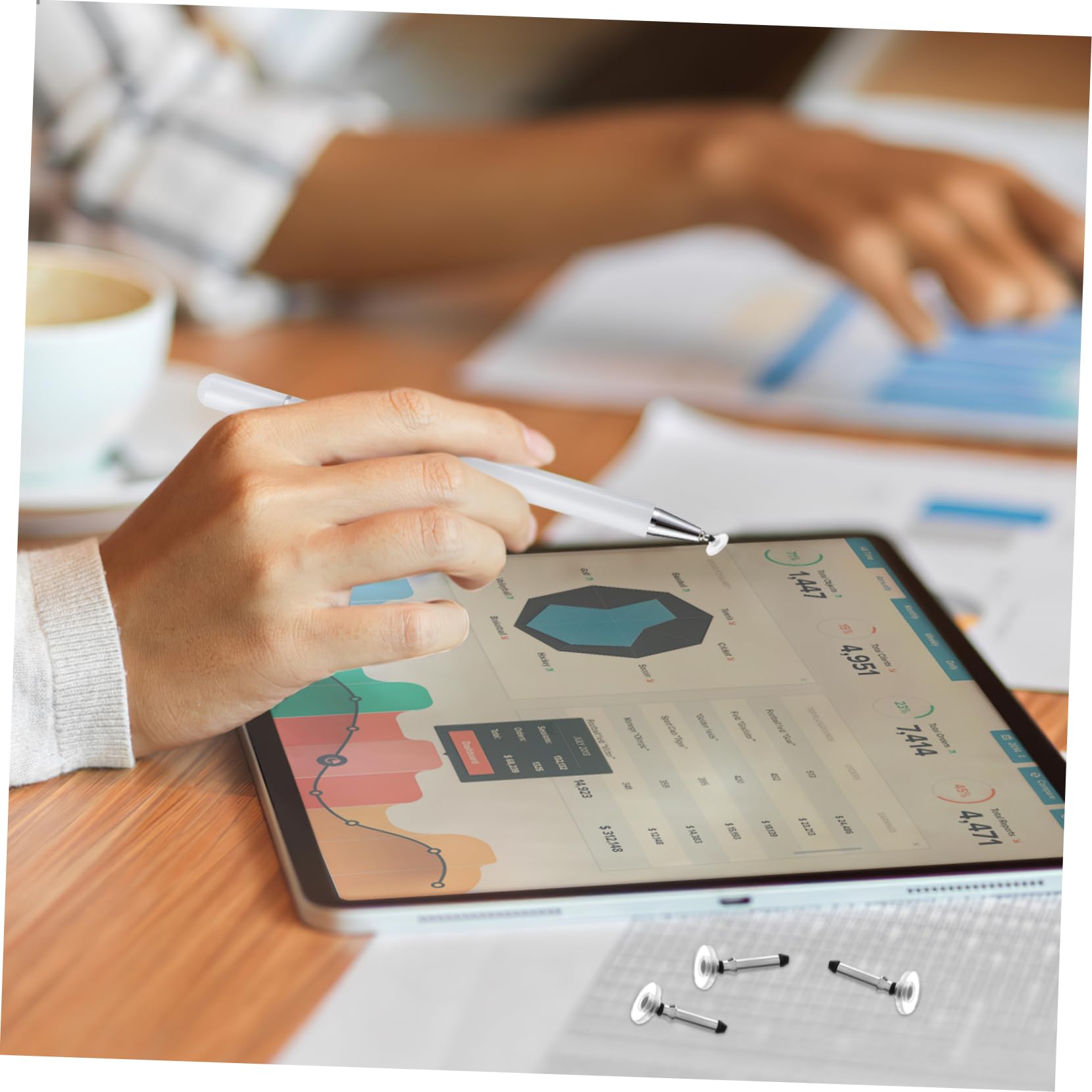 DOITOOL 4stücke Tablet Pen Mit Ersatzspitzen Hochpräziser Touchscreen-Stift Für Tablets Und Smartphones Für Kreative Anwendungen Und Präzises Schreiben Kompatibel Mit Kapazitiven